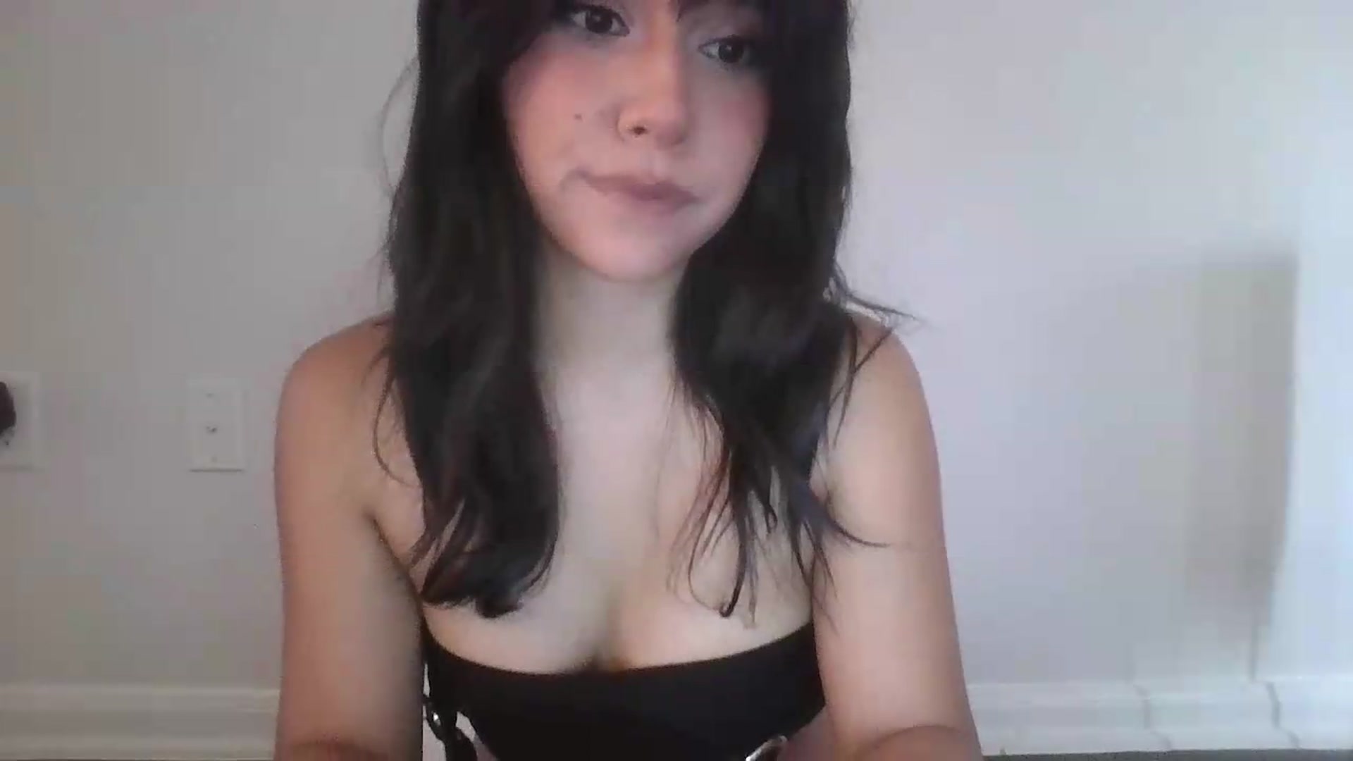 Gallery image thumbnail from lilagomez's myfreecams stream on, 06/25/2026, 13:23 image 4 of 20