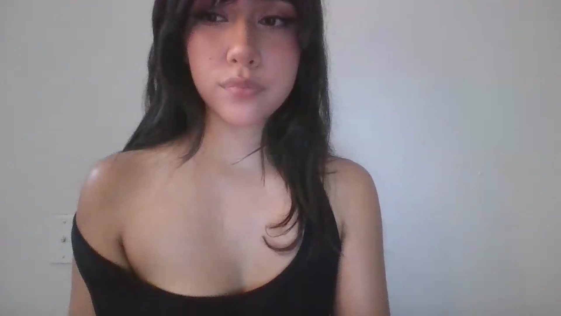 Gallery image thumbnail from lilagomez's myfreecams stream on, 06/27/2026, 09:42 image 10 of 20