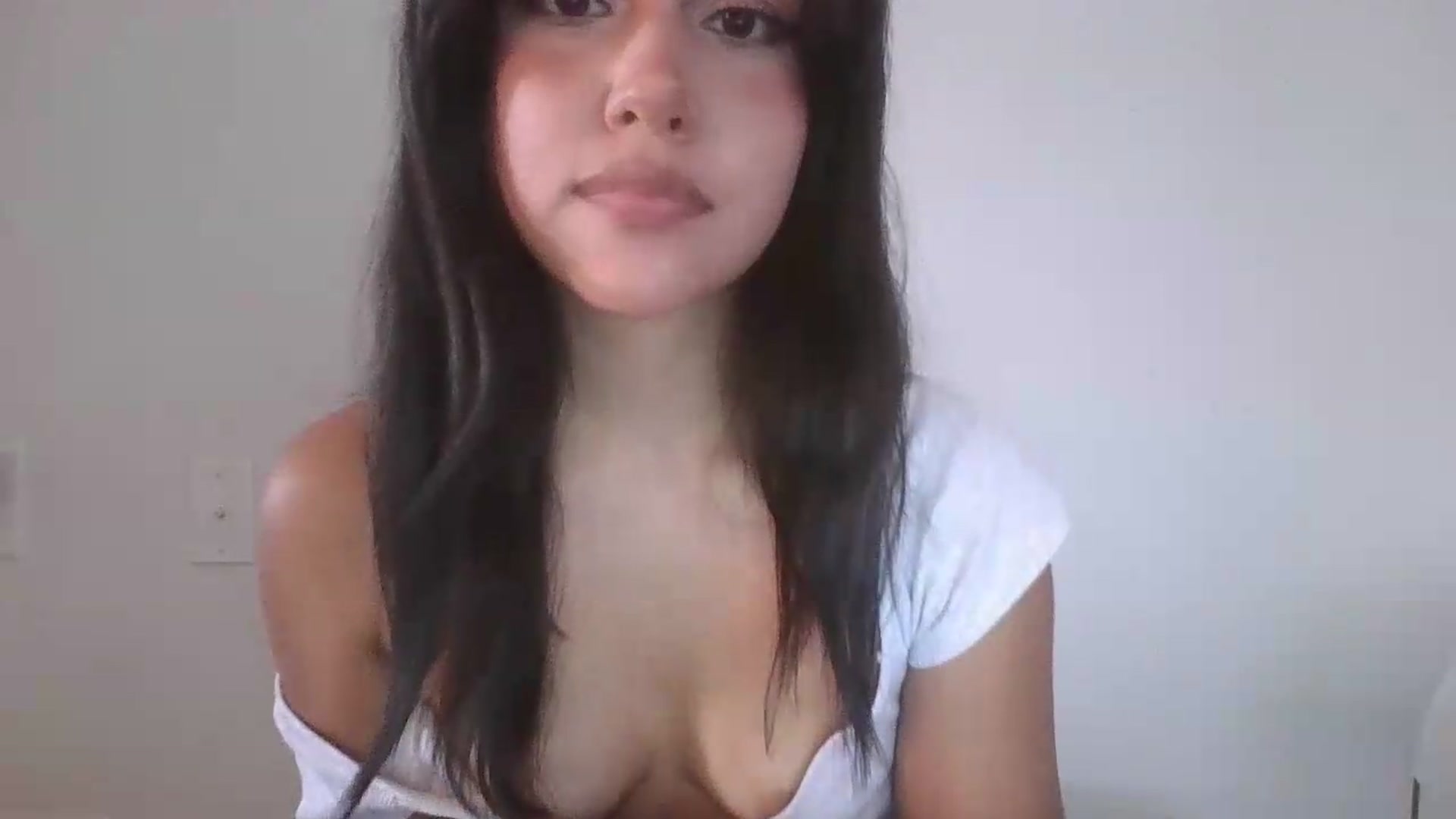 Gallery image thumbnail from lilagomez's myfreecams stream on, 07/12/2026, 19:26 image 10 of 20