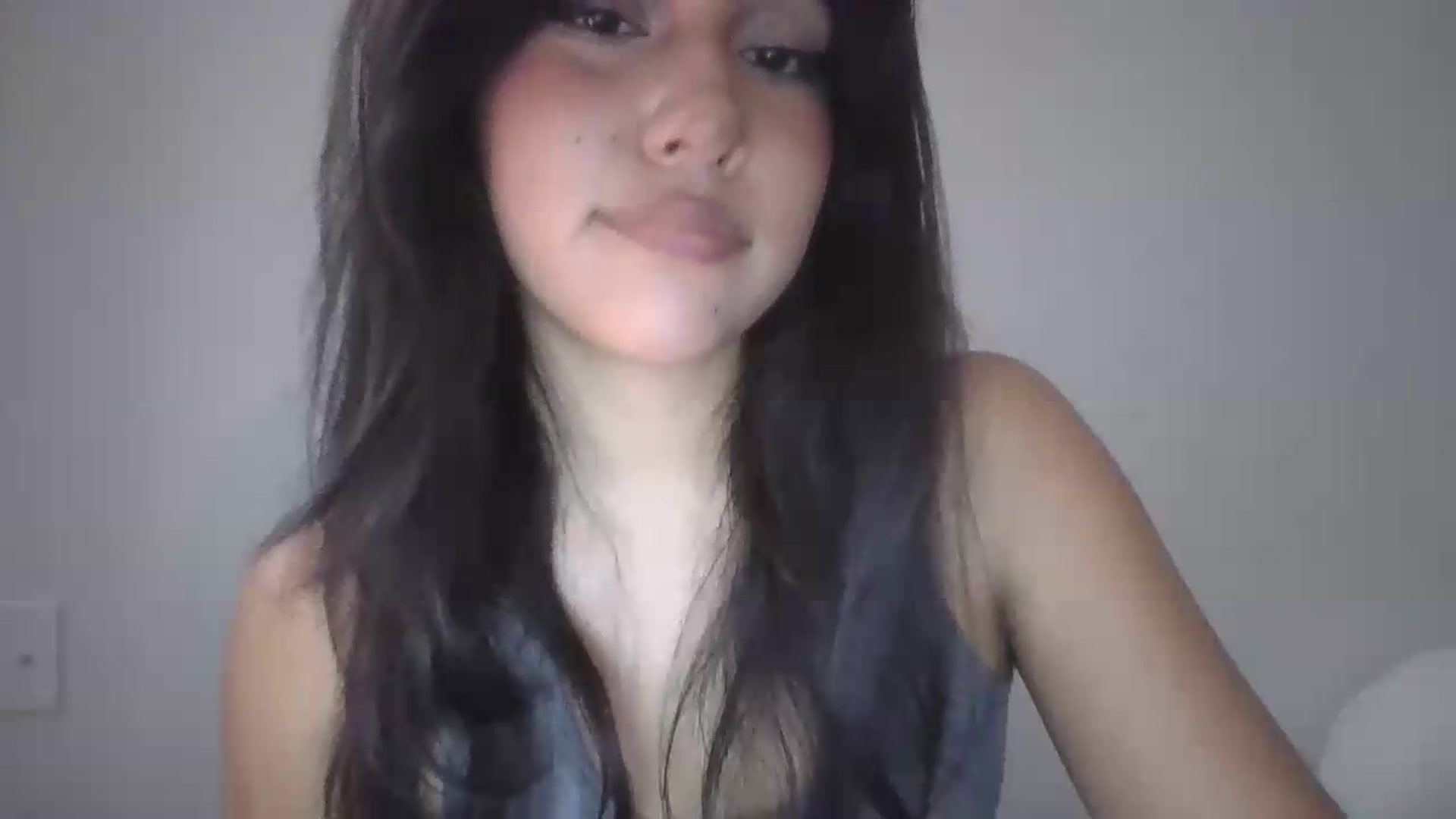 Gallery image thumbnail from lilagomez's myfreecams stream on, 07/21/2026, 10:04 image 12 of 20