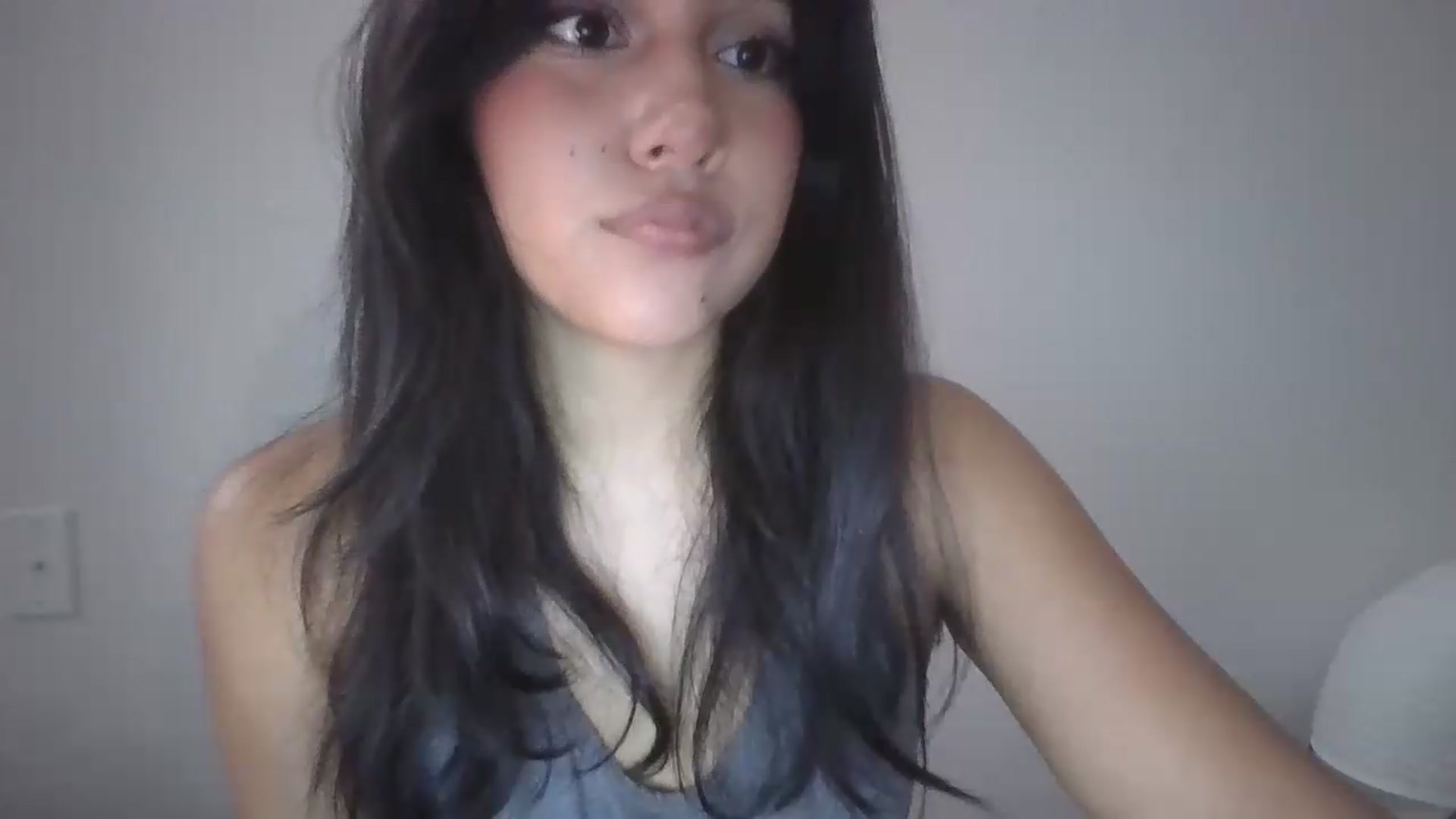 Gallery image thumbnail from lilagomez's myfreecams stream on, 07/21/2026, 10:04 image 7 of 20