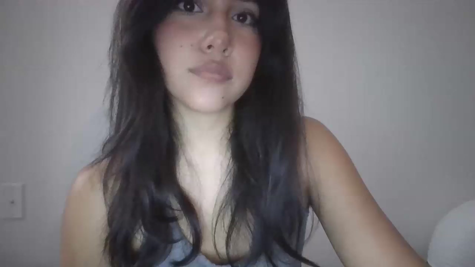 Gallery image thumbnail from lilagomez's myfreecams stream on, 07/21/2026, 10:04 image 16 of 20