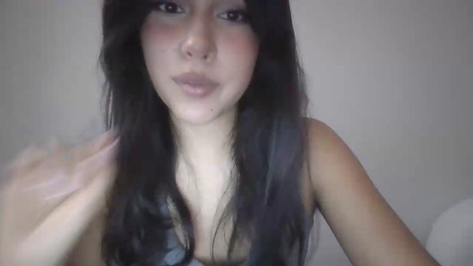 Gallery image thumbnail from lilagomez's myfreecams stream on, 07/21/2026, 10:04 image 14 of 20