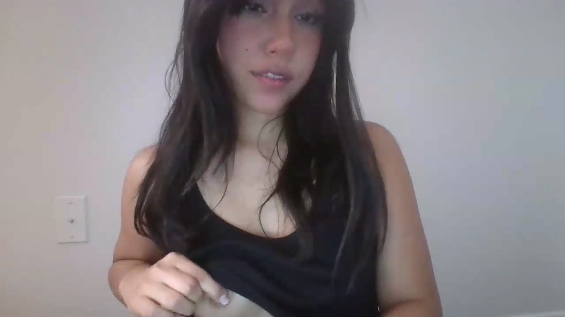 Gallery image thumbnail from lilagomez's myfreecams stream on, 08/01/2026, 21:06 image 7 of 20