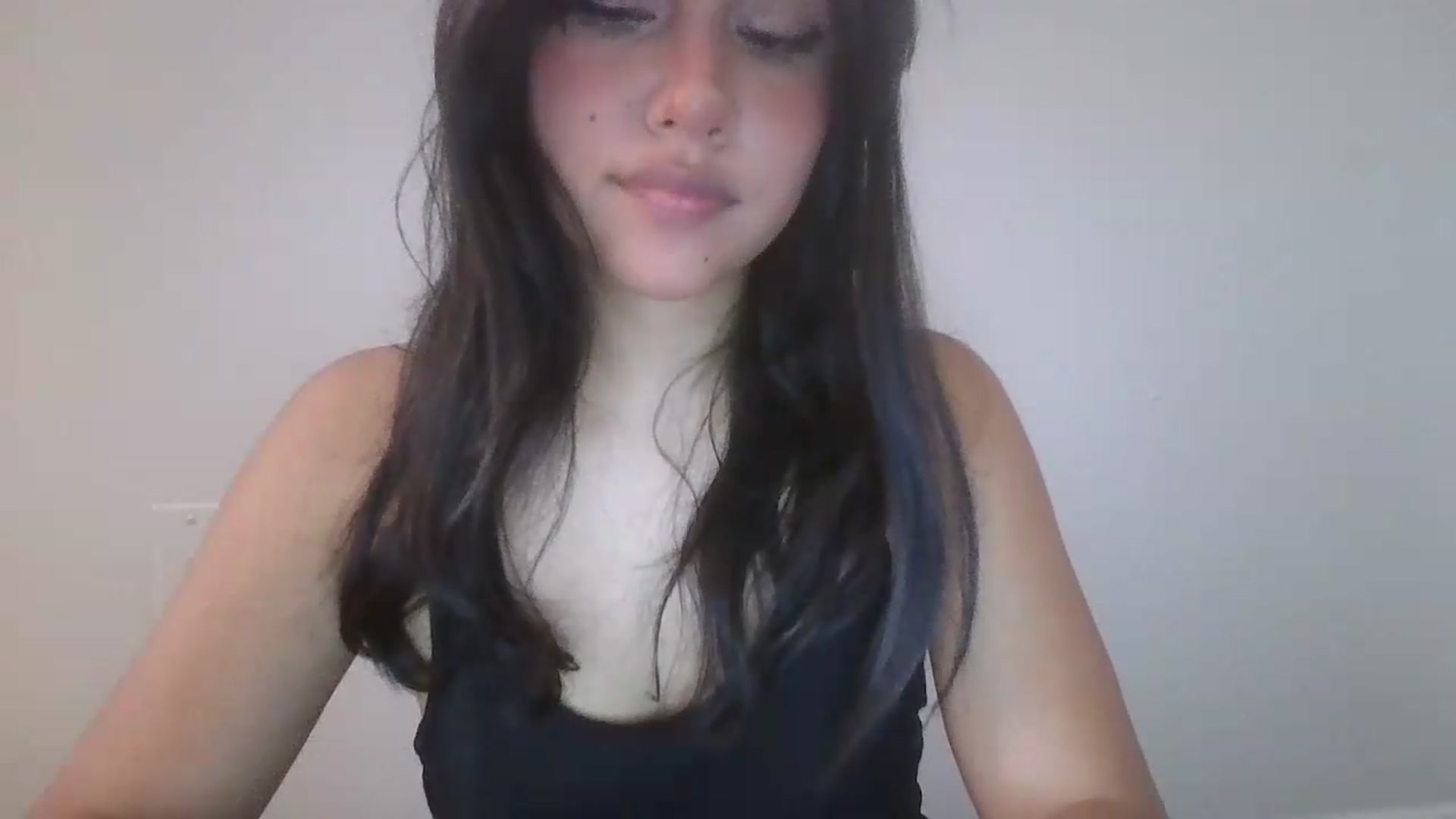 Gallery image thumbnail from lilagomez's myfreecams stream on, 08/01/2026, 21:06 image 4 of 20