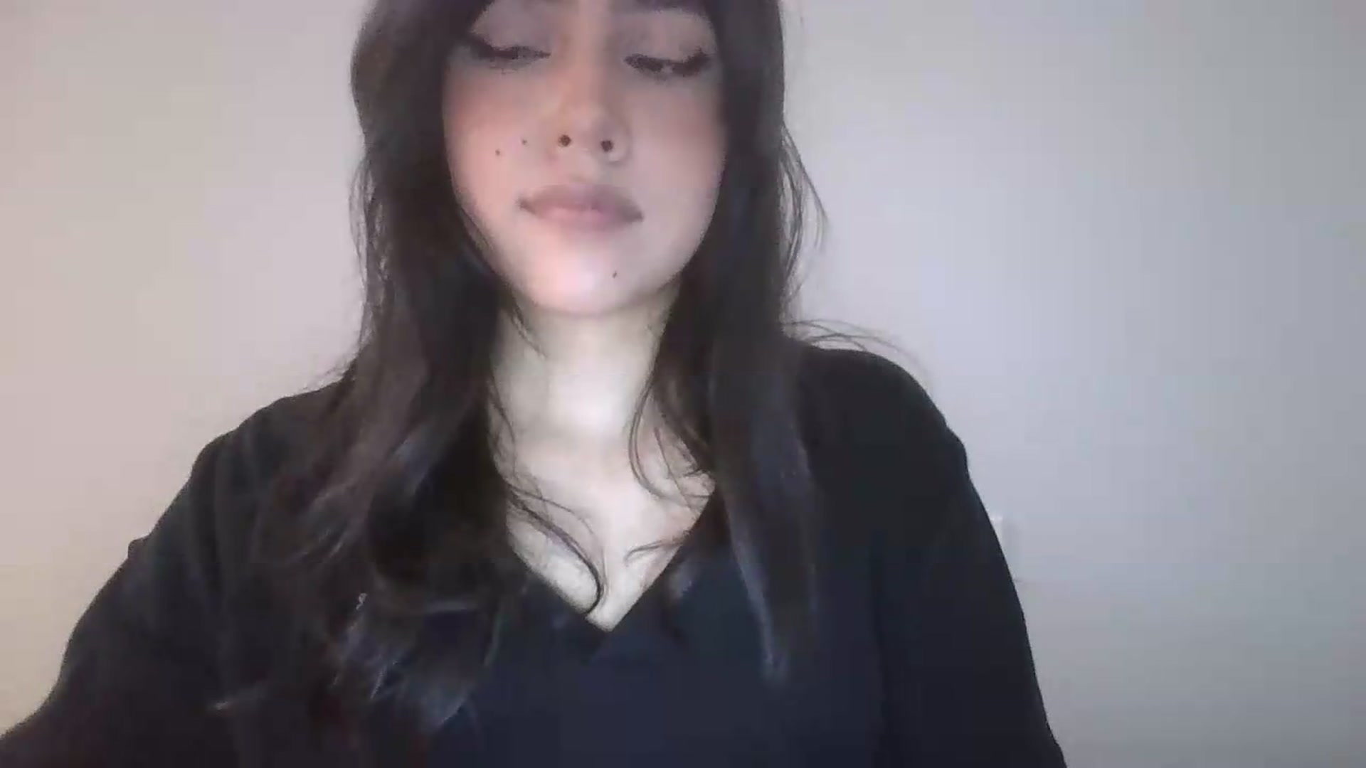 Gallery image thumbnail from lilagomez's myfreecams stream on, 08/03/2026, 15:21 image 15 of 20