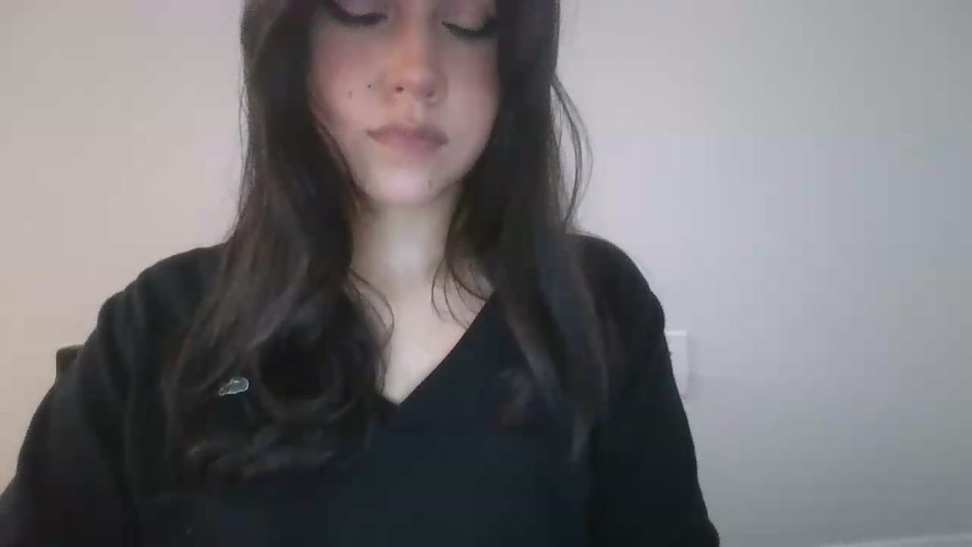 Gallery image thumbnail from lilagomez's myfreecams stream on, 08/03/2026, 15:50 image 9 of 20