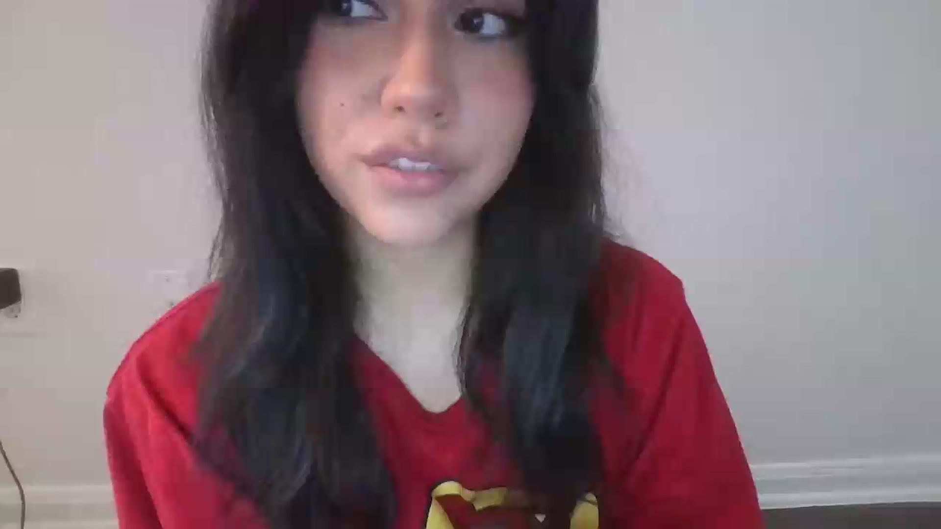 Gallery image thumbnail from lilagomez's myfreecams stream on, 08/04/2026, 18:36 image 3 of 20