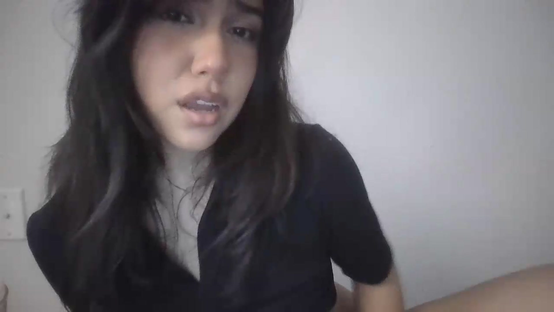 Gallery image thumbnail from lilagomez's myfreecams stream on, 08/17/2026, 09:33 image 18 of 20