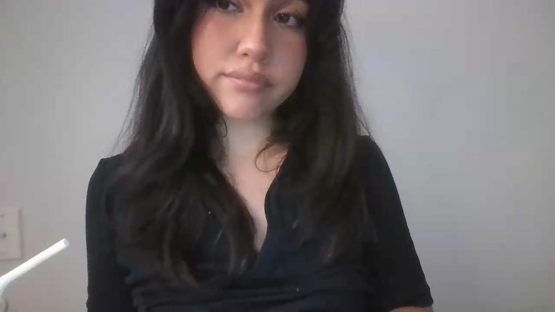 Gallery image thumbnail from lilagomez's myfreecams stream on, 08/17/2026, 09:33 image 5 of 20