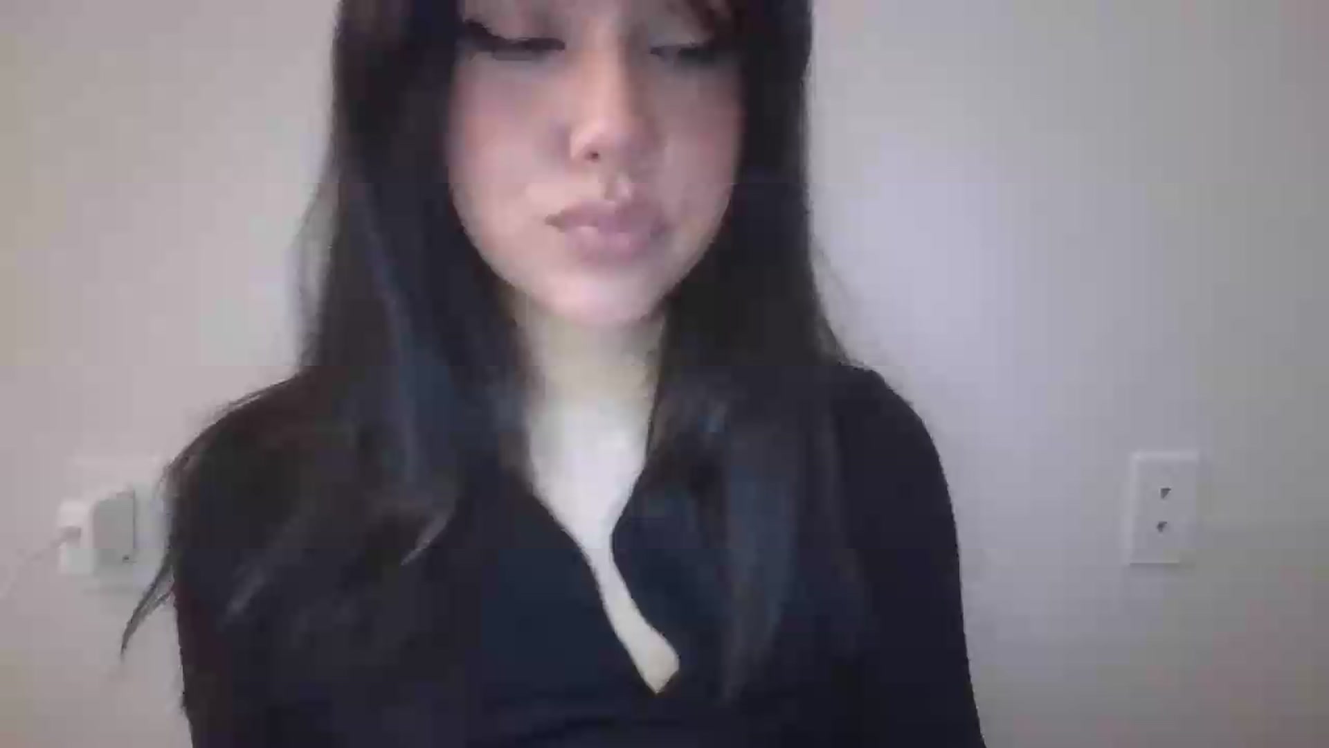 Gallery image thumbnail from lilagomez's myfreecams stream on, 09/07/2026, 03:34 image 1 of 20