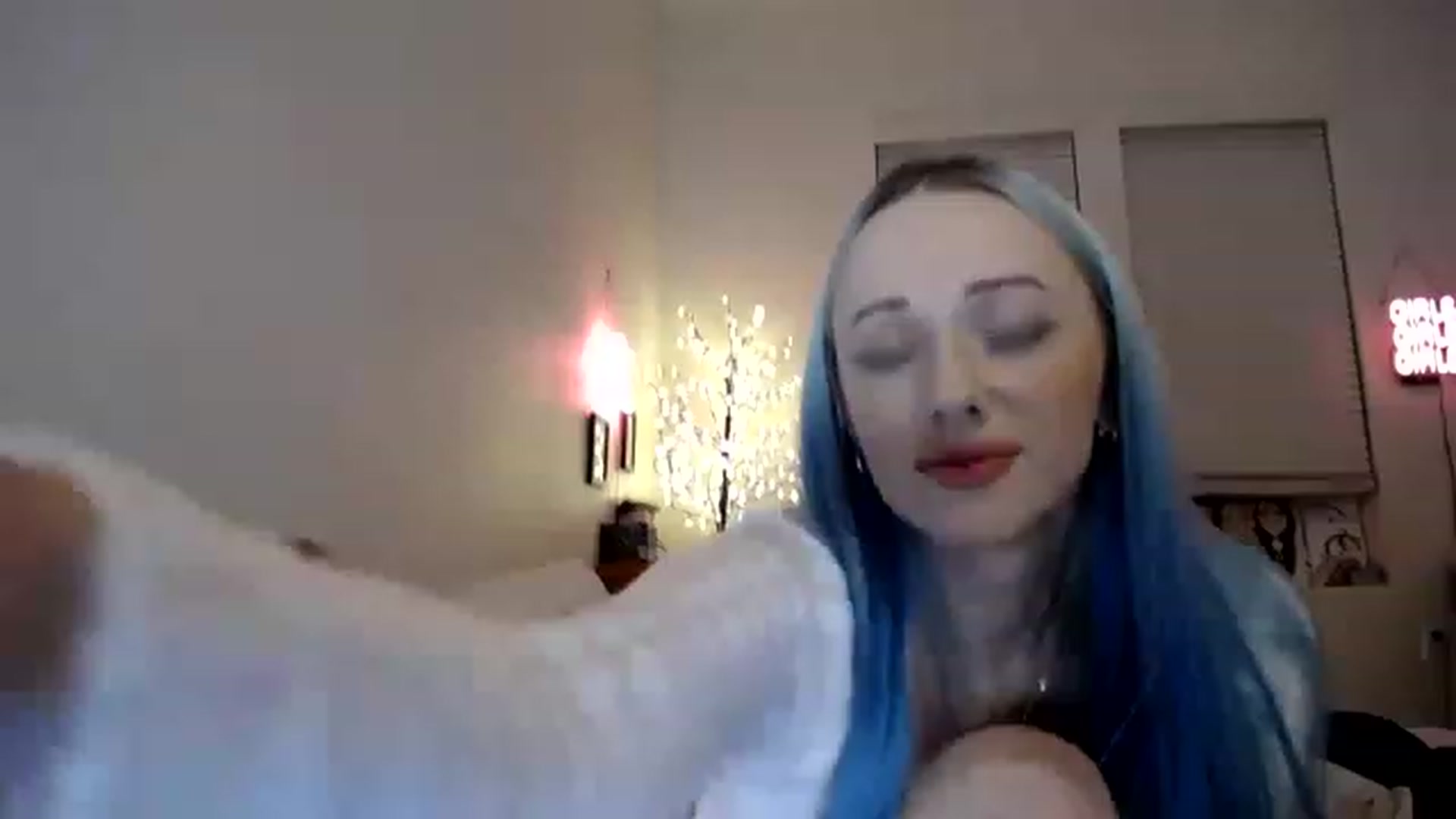 Gallery image thumbnail from lilbaby's myfreecams stream on, 11/15/2022, 05:59 image 16 of 20