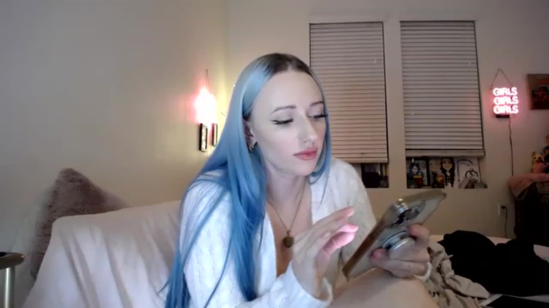 Gallery image thumbnail from lilbaby's myfreecams stream on, 11/15/2022, 05:59 image 8 of 20