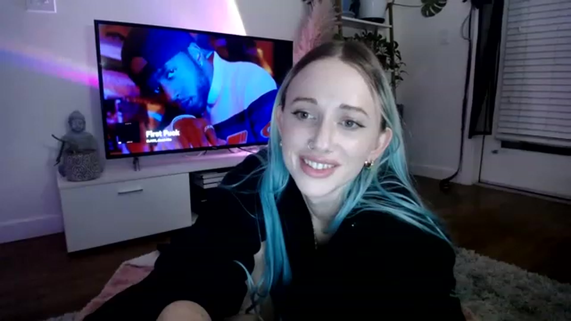 Gallery image thumbnail from lilbaby's myfreecams stream on, 02/13/2023, 05:34 image 15 of 20