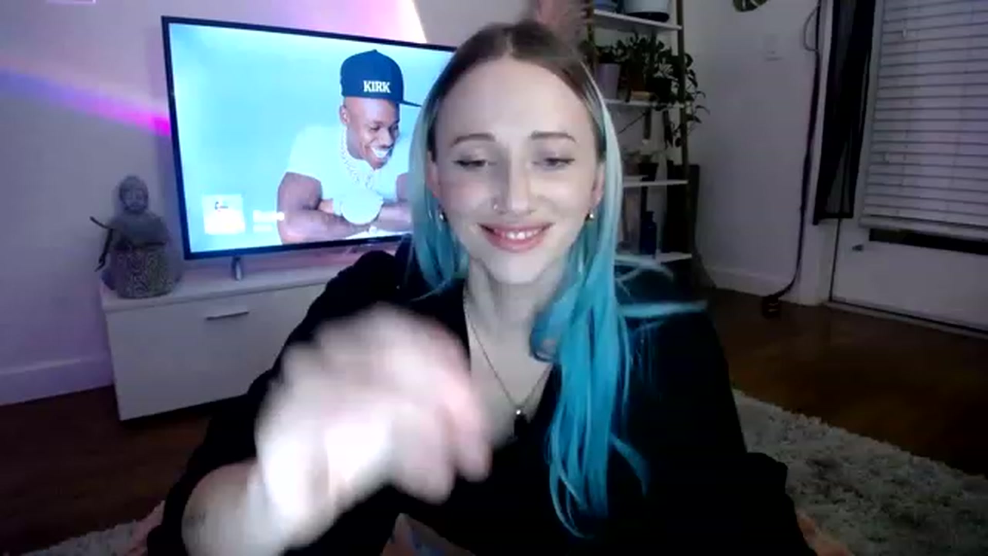 Gallery image thumbnail from lilbaby's myfreecams stream on, 02/13/2023, 05:34 image 4 of 20