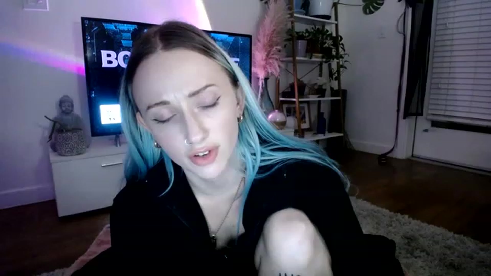 Gallery image thumbnail from lilbaby's myfreecams stream on, 02/13/2023, 05:34 image 17 of 20