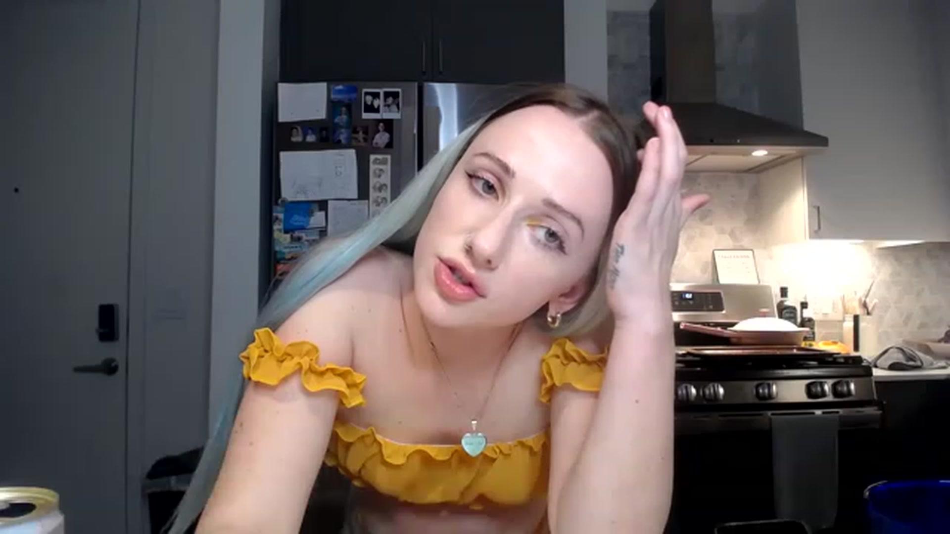Gallery image thumbnail from lilbaby's myfreecams stream on, 05/07/2023, 06:48 image 3 of 20