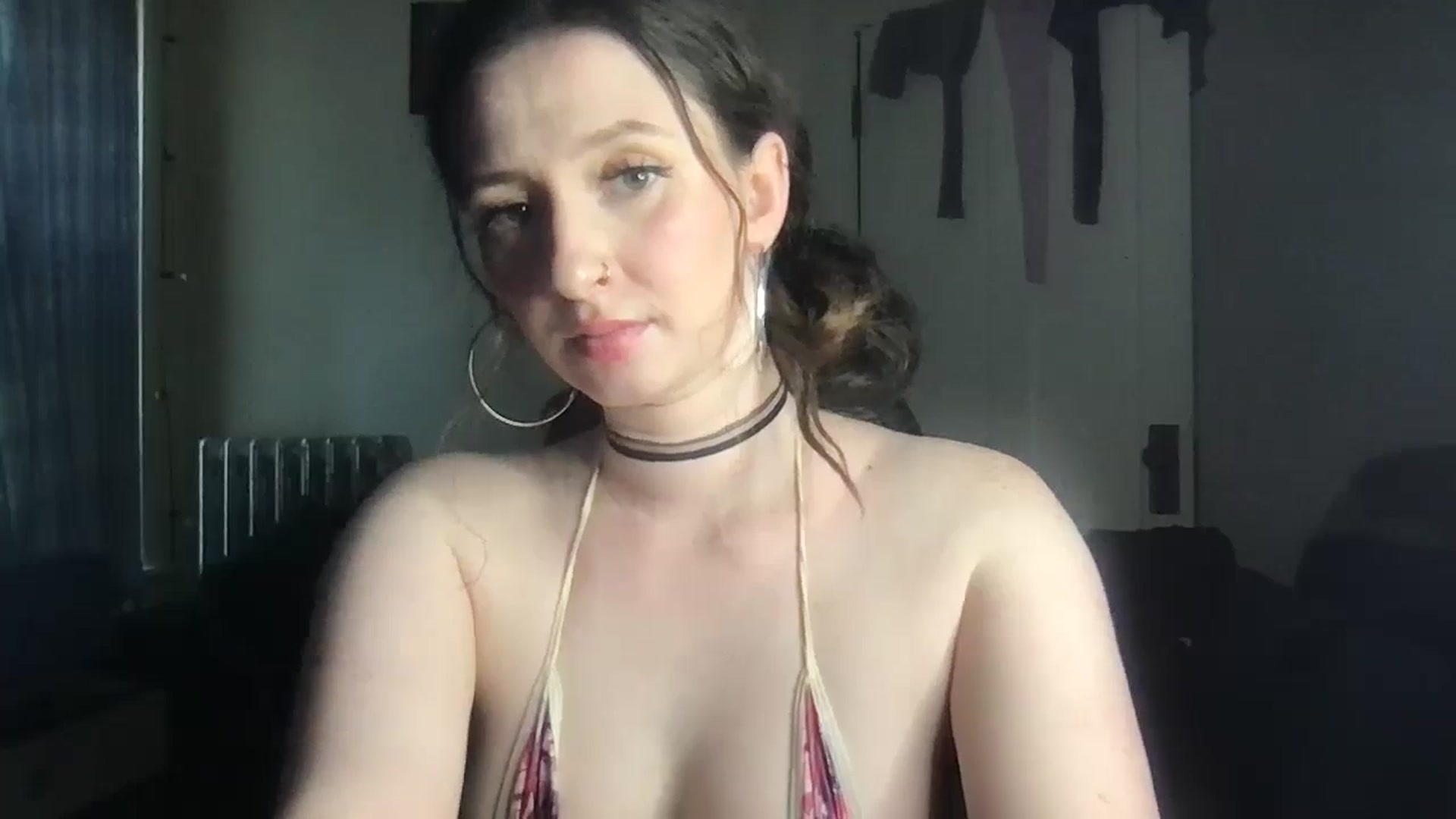 Gallery image thumbnail from lilbunnyjenna's myfreecams stream on, 06/19/2024, 23:42 image 4 of 20