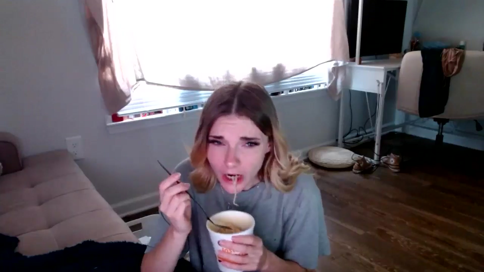 Gallery image thumbnail from lilkayleesi's myfreecams stream on, 07/27/2024, 17:57 image 11 of 20