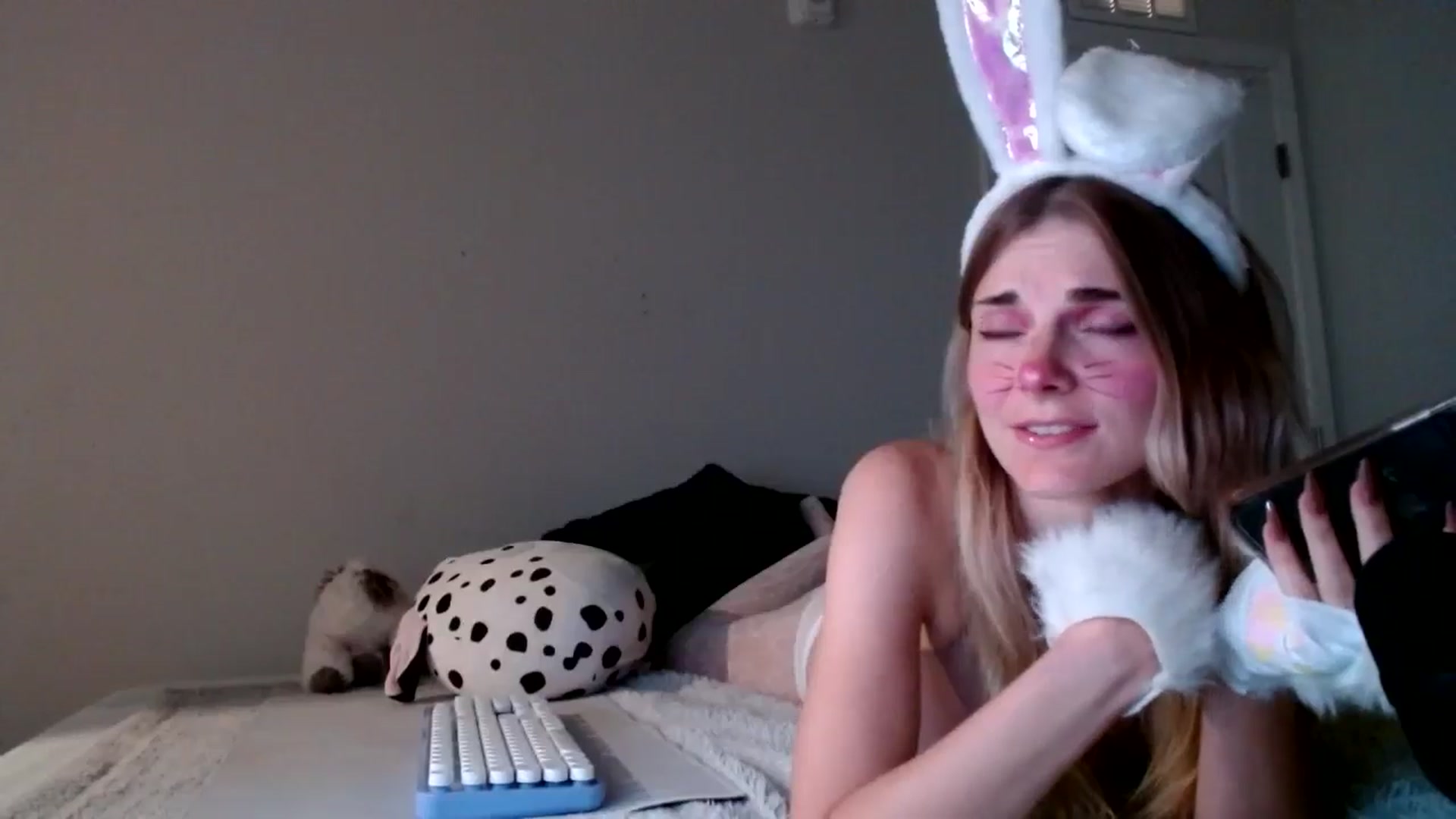 Gallery image thumbnail from lilkayleesi's myfreecams stream on, 09/18/2024, 18:18 image 2 of 20