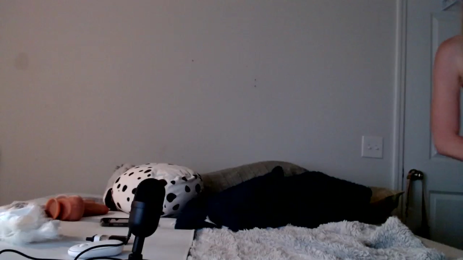Gallery image thumbnail from lilkayleesi's myfreecams stream on, 09/18/2024, 18:18 image 19 of 20