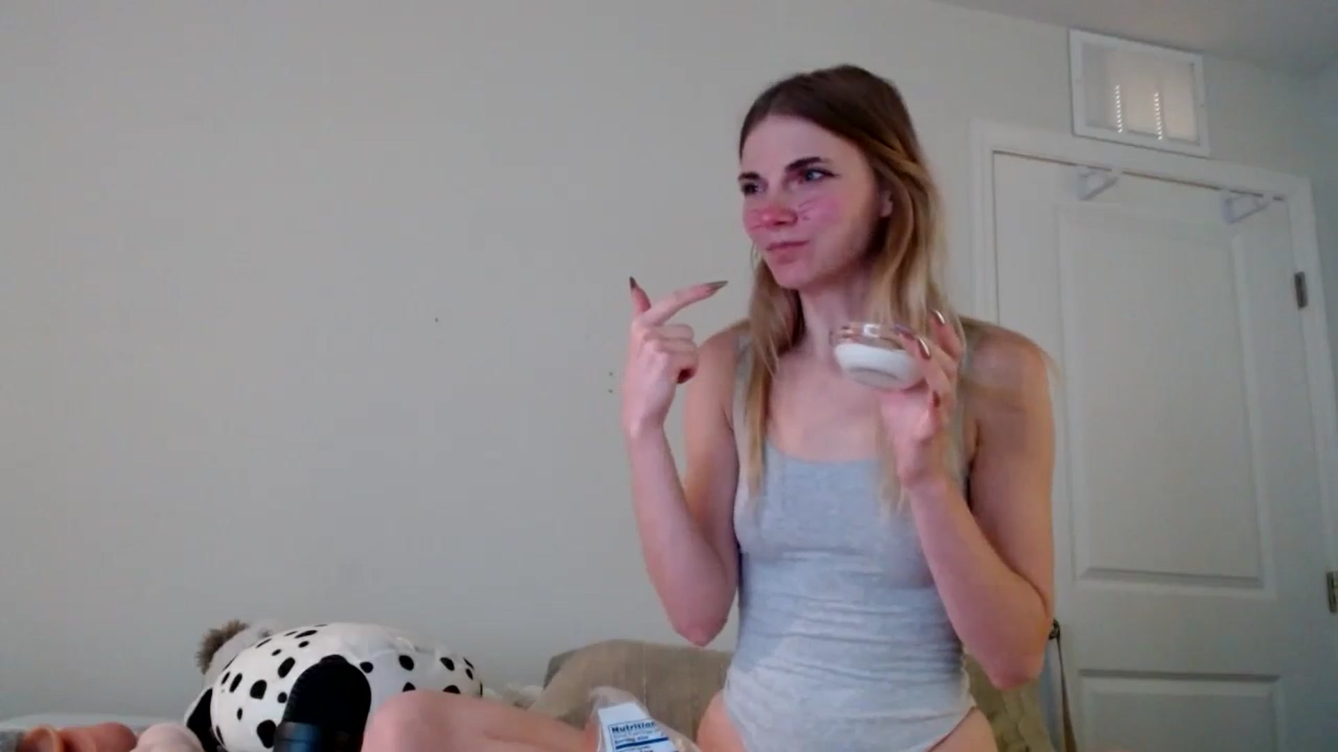Gallery image thumbnail from lilkayleesi's myfreecams stream on, 09/18/2024, 19:12 image 7 of 20