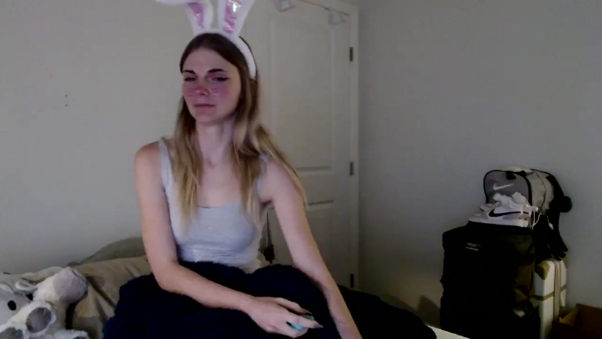 Gallery image thumbnail from lilkayleesi's myfreecams stream on, 09/18/2024, 20:09 image 2 of 20