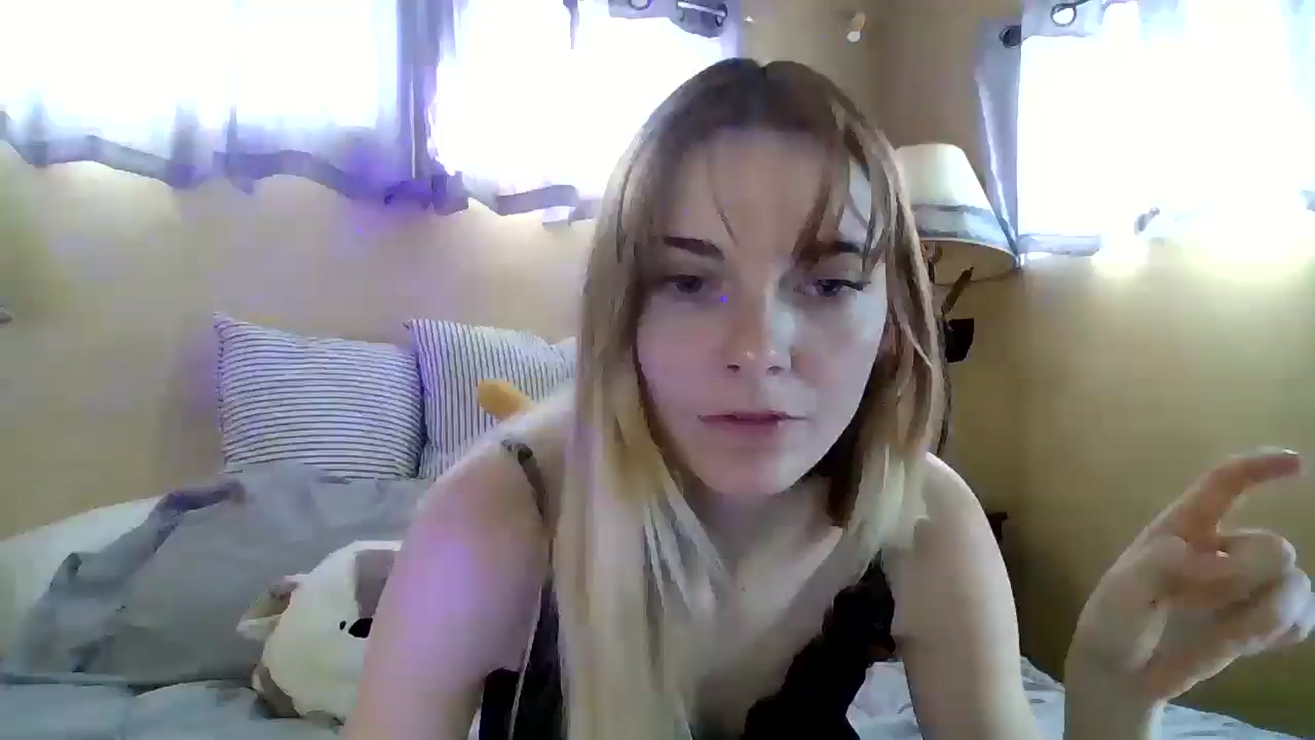 Gallery image thumbnail from lilkayleesi's myfreecams stream on, 02/21/2025, 17:15 image 5 of 20