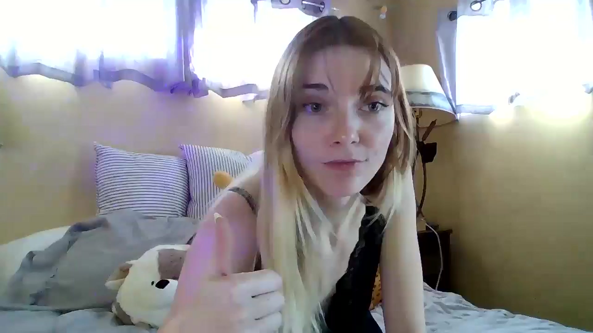 Gallery image thumbnail from lilkayleesi's myfreecams stream on, 02/21/2025, 17:15 image 3 of 20