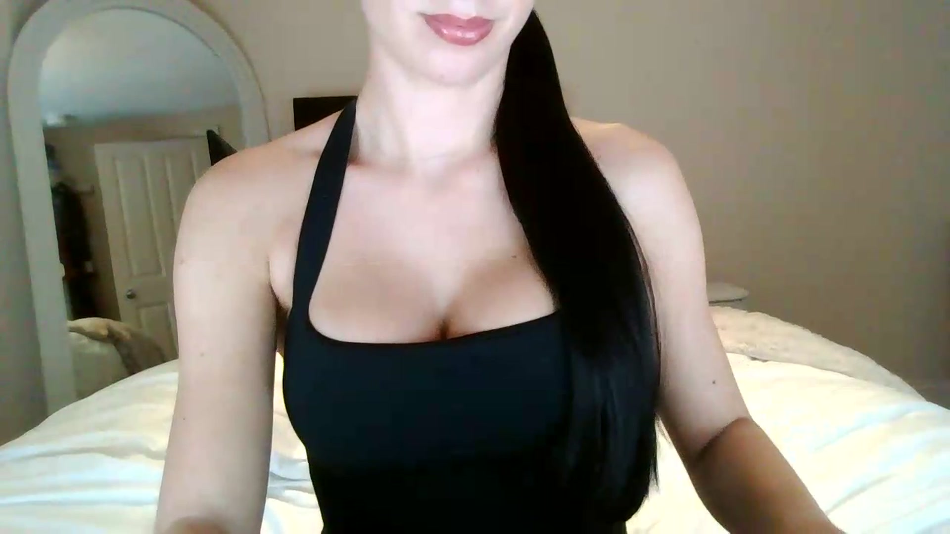 Gallery image thumbnail from lillybrownn's myfreecams stream on, 08/14/2026, 21:58 image 11 of 20