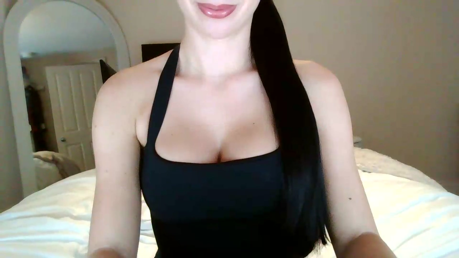 Gallery image thumbnail from lillybrownn's myfreecams stream on, 08/14/2026, 21:58 image 5 of 20