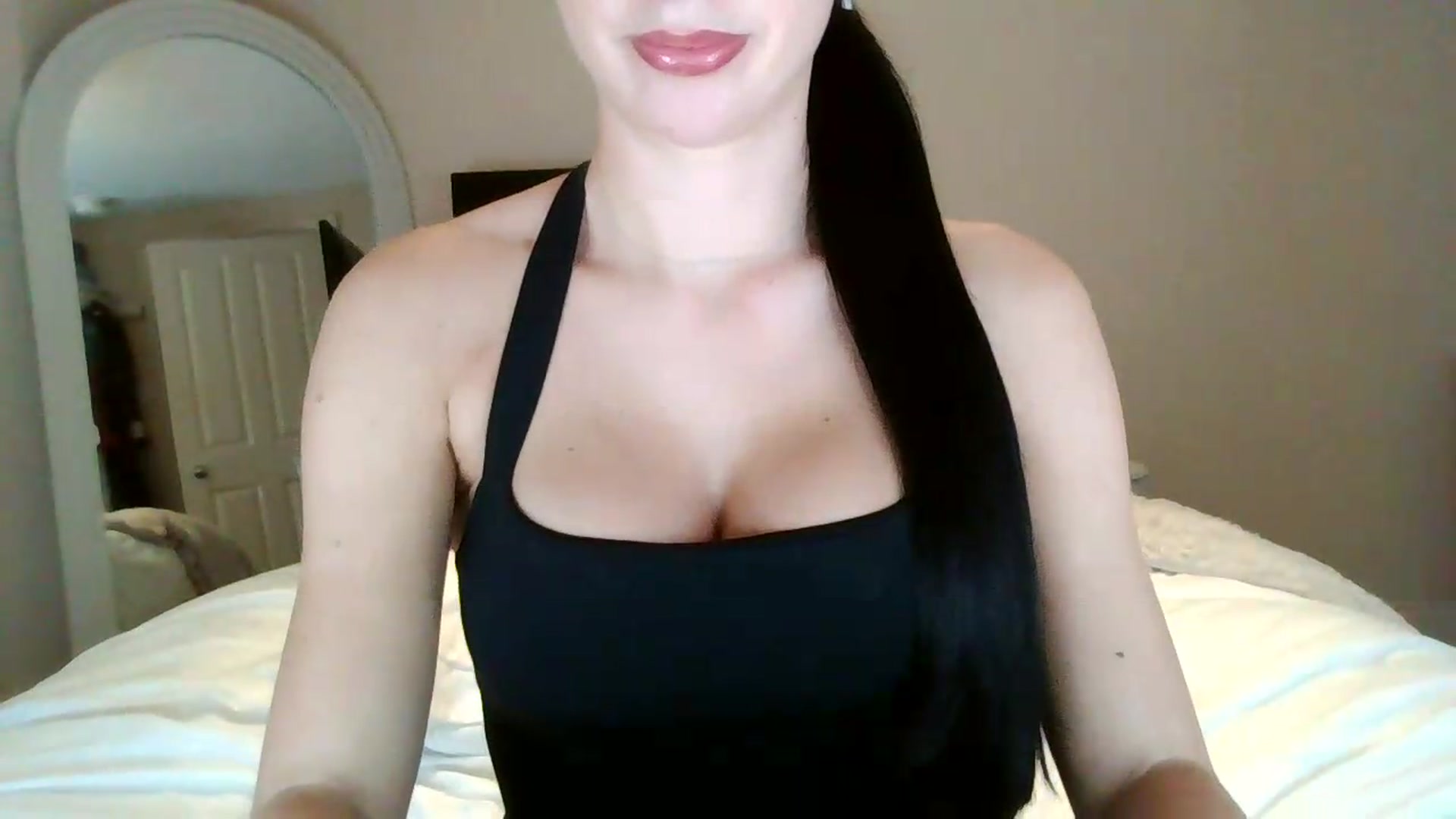 Gallery image thumbnail from lillybrownn's myfreecams stream on, 08/14/2026, 21:58 image 6 of 20