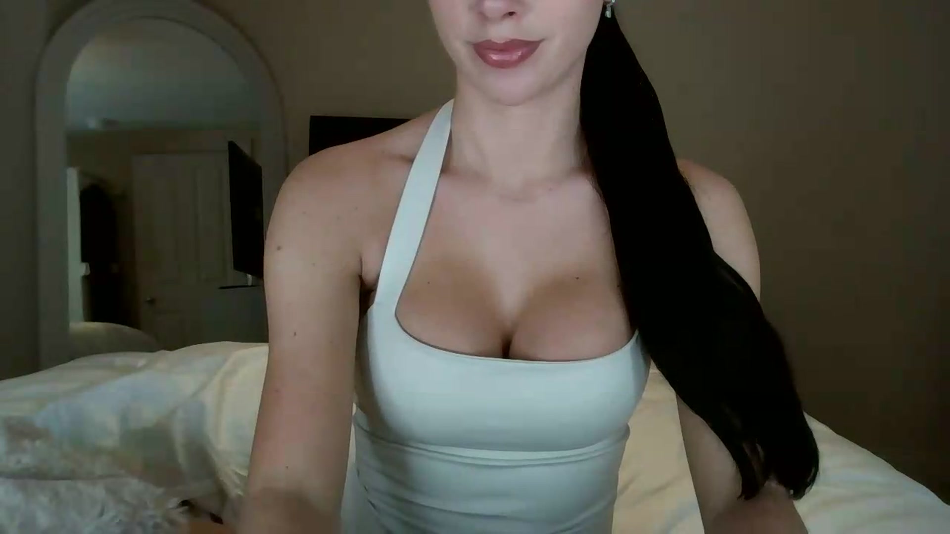 Gallery image thumbnail from lillybrownn's myfreecams stream on, 08/26/2026, 10:48 image 12 of 20