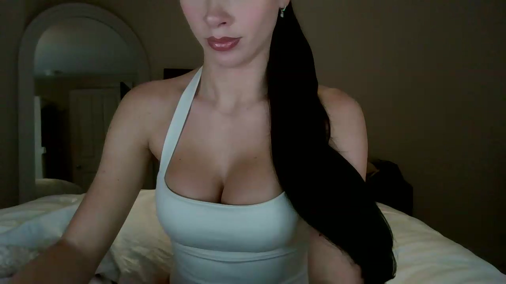 Gallery image thumbnail from lillybrownn's myfreecams stream on, 08/26/2026, 10:48 image 7 of 20
