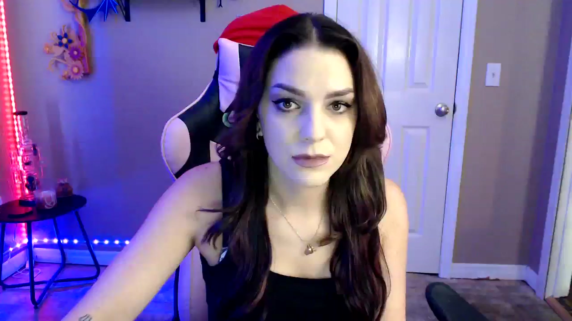 Gallery image thumbnail from lilmissrileyx's myfreecams stream on, 08/07/2023, 13:23 image 19 of 20