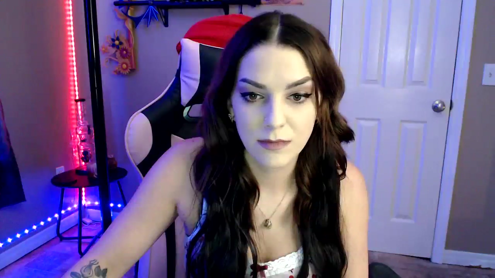 Gallery image thumbnail from lilmissrileyx's myfreecams stream on, 08/10/2023, 13:07 image 17 of 20