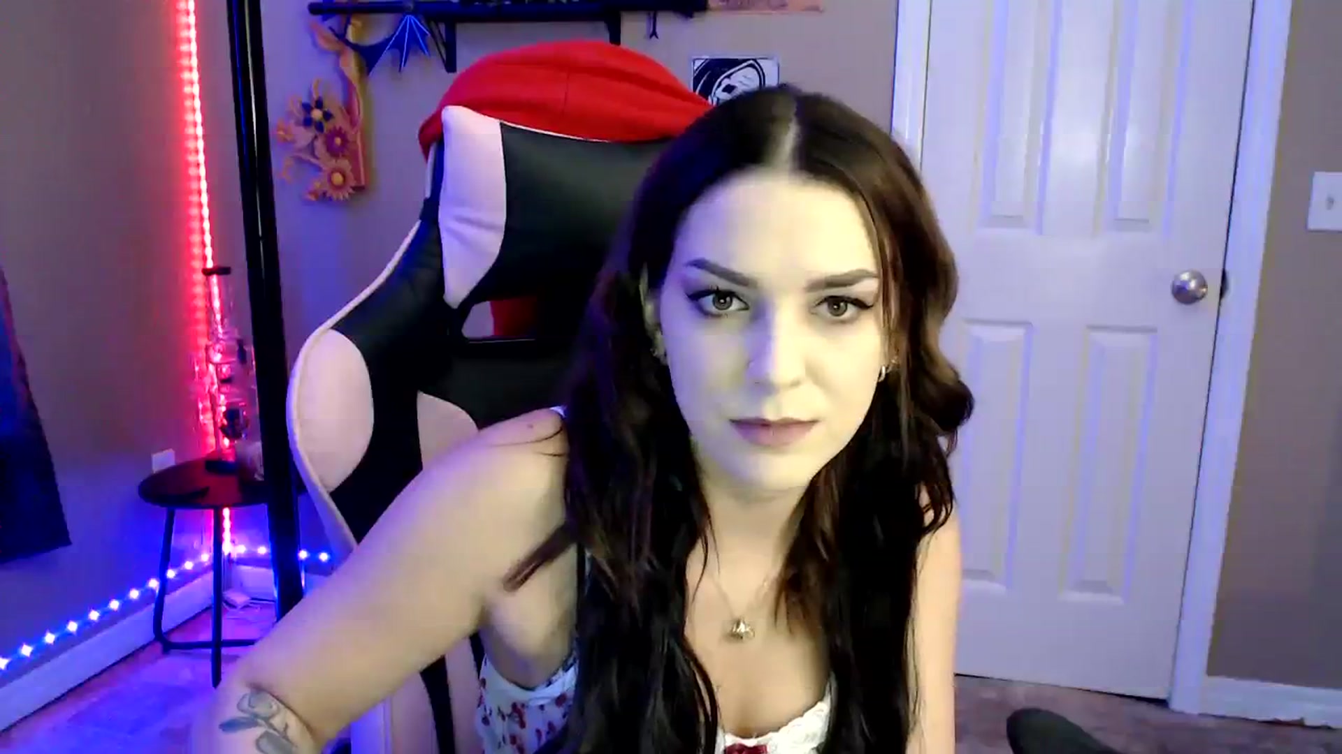 Gallery image thumbnail from lilmissrileyx's myfreecams stream on, 08/10/2023, 13:07 image 5 of 20