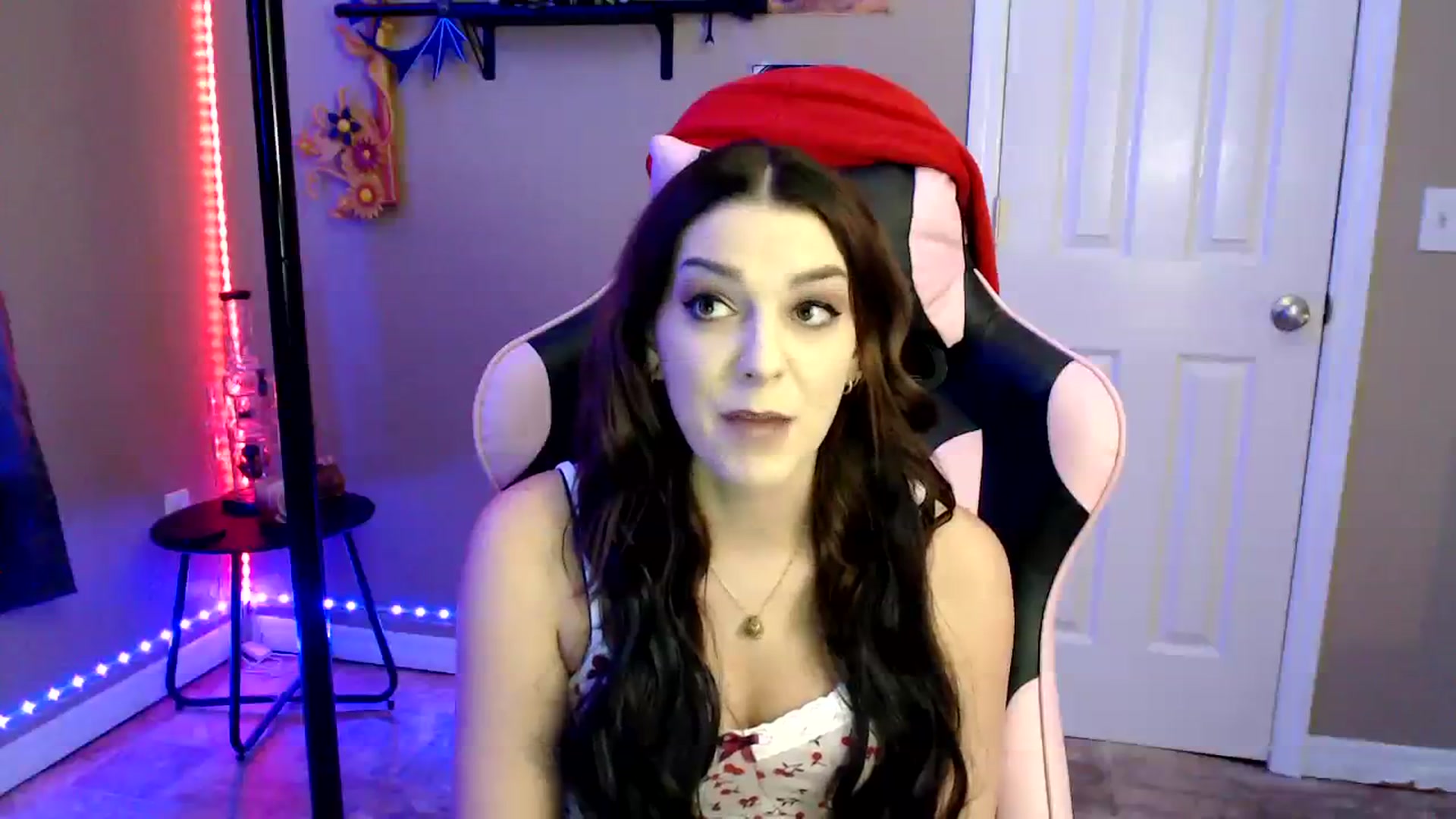 Gallery image thumbnail from lilmissrileyx's myfreecams stream on, 08/10/2023, 13:07 image 11 of 20