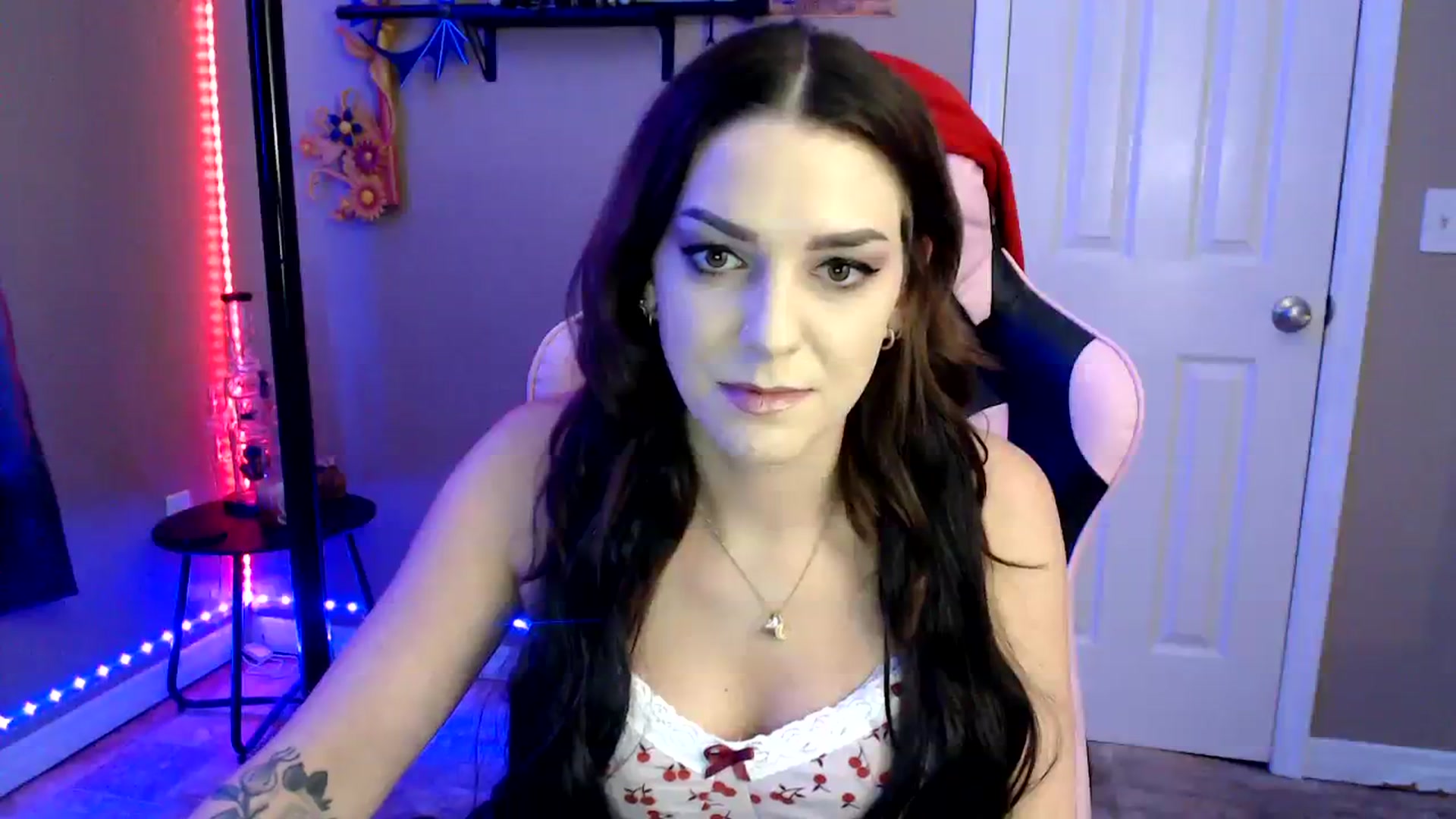 Gallery image thumbnail from lilmissrileyx's myfreecams stream on, 08/10/2023, 15:28 image 19 of 20