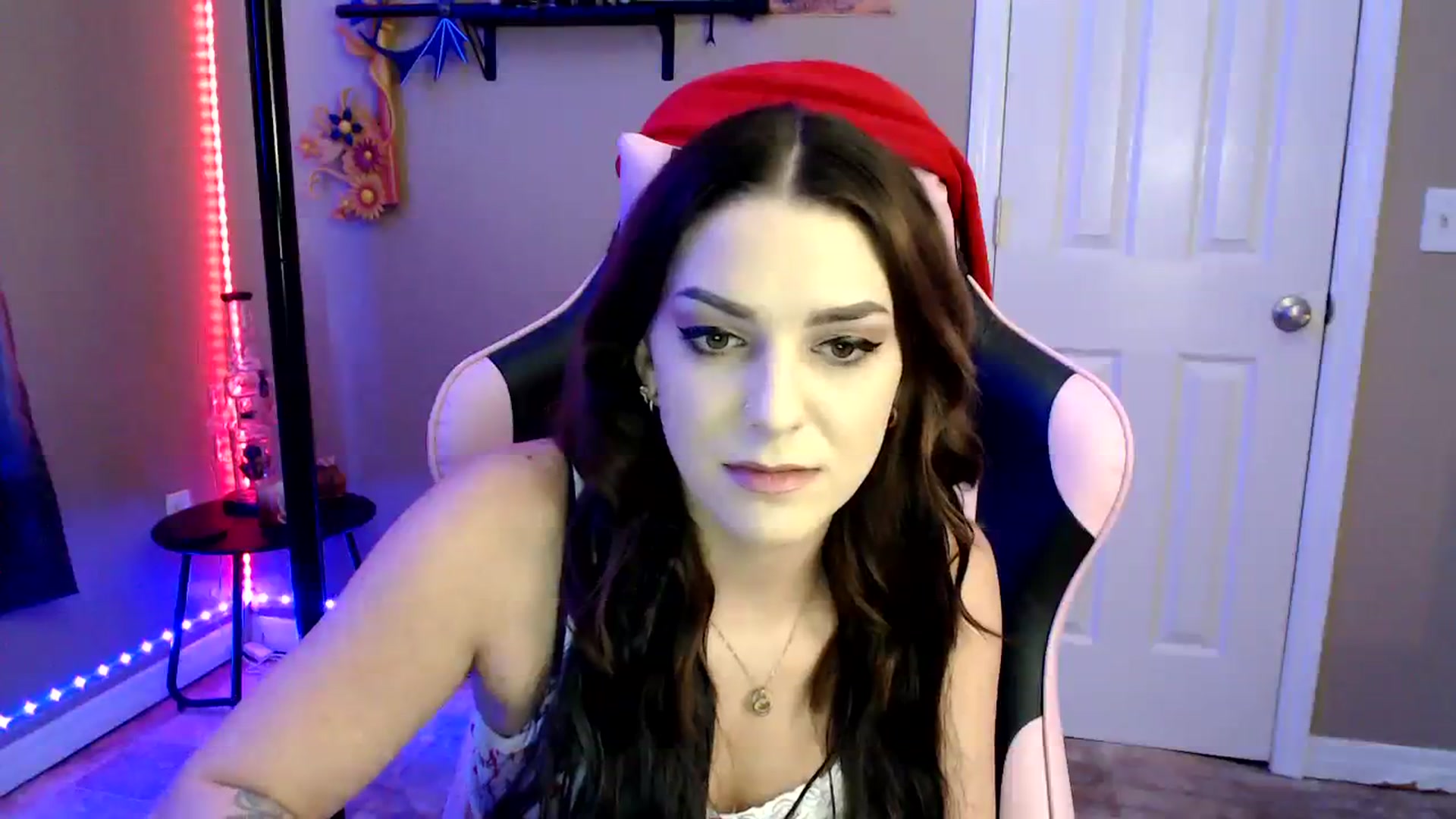 Gallery image thumbnail from lilmissrileyx's myfreecams stream on, 08/10/2023, 15:28 image 2 of 20