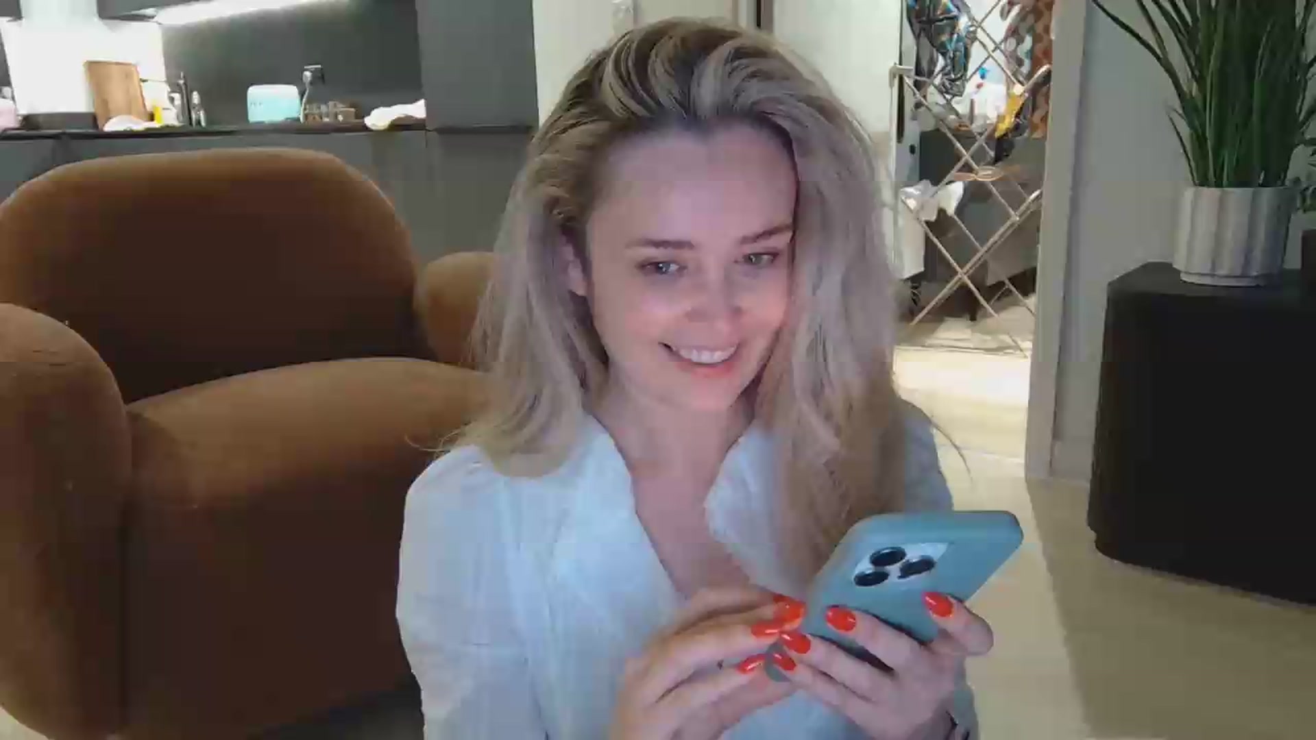 Gallery image thumbnail from lilprincess's myfreecams stream on, 05/16/2026, 22:36 image 9 of 20