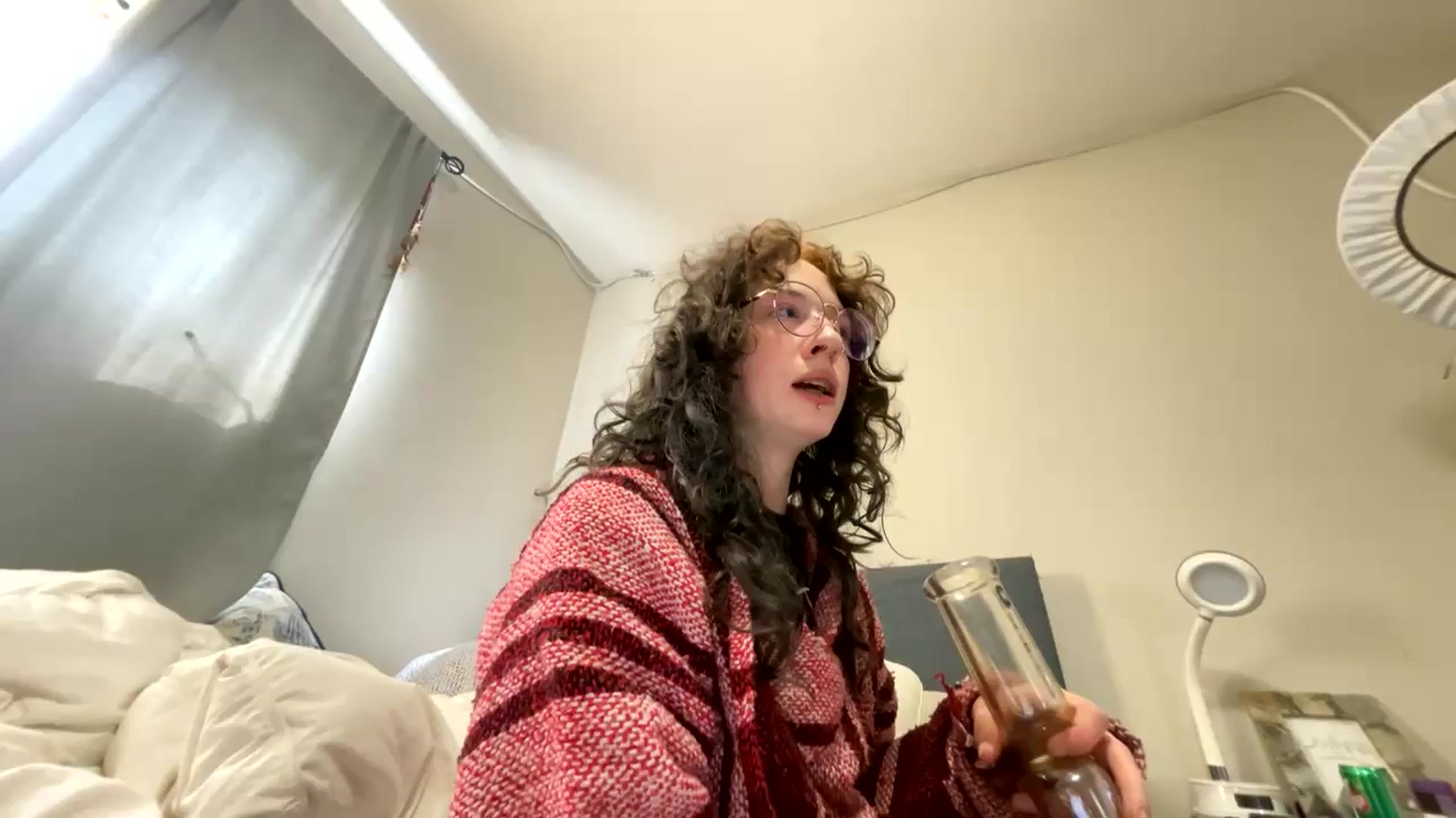 Gallery image thumbnail from lilstorm's myfreecams stream on, 05/18/2024, 13:29 image 13 of 20