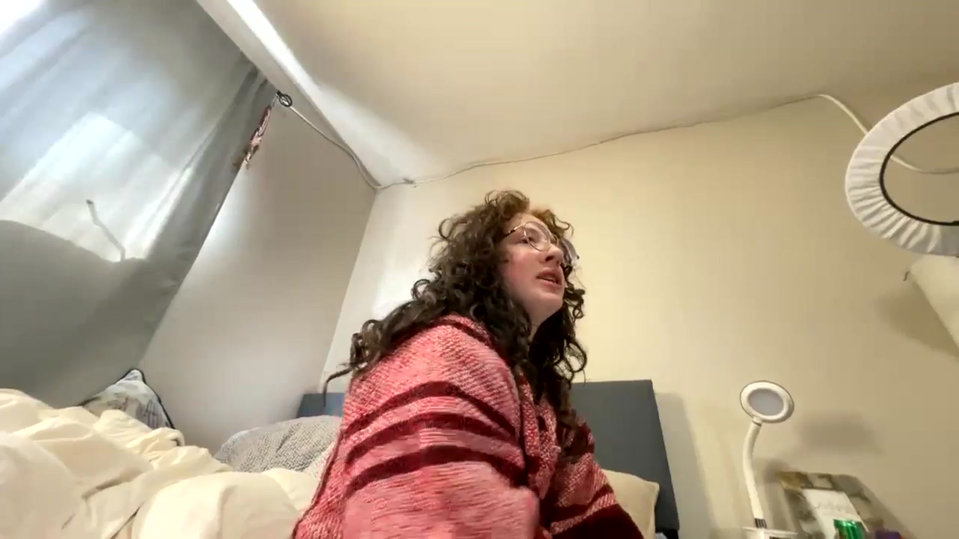 Gallery image thumbnail from lilstorm's myfreecams stream on, 05/18/2024, 13:29 image 15 of 20