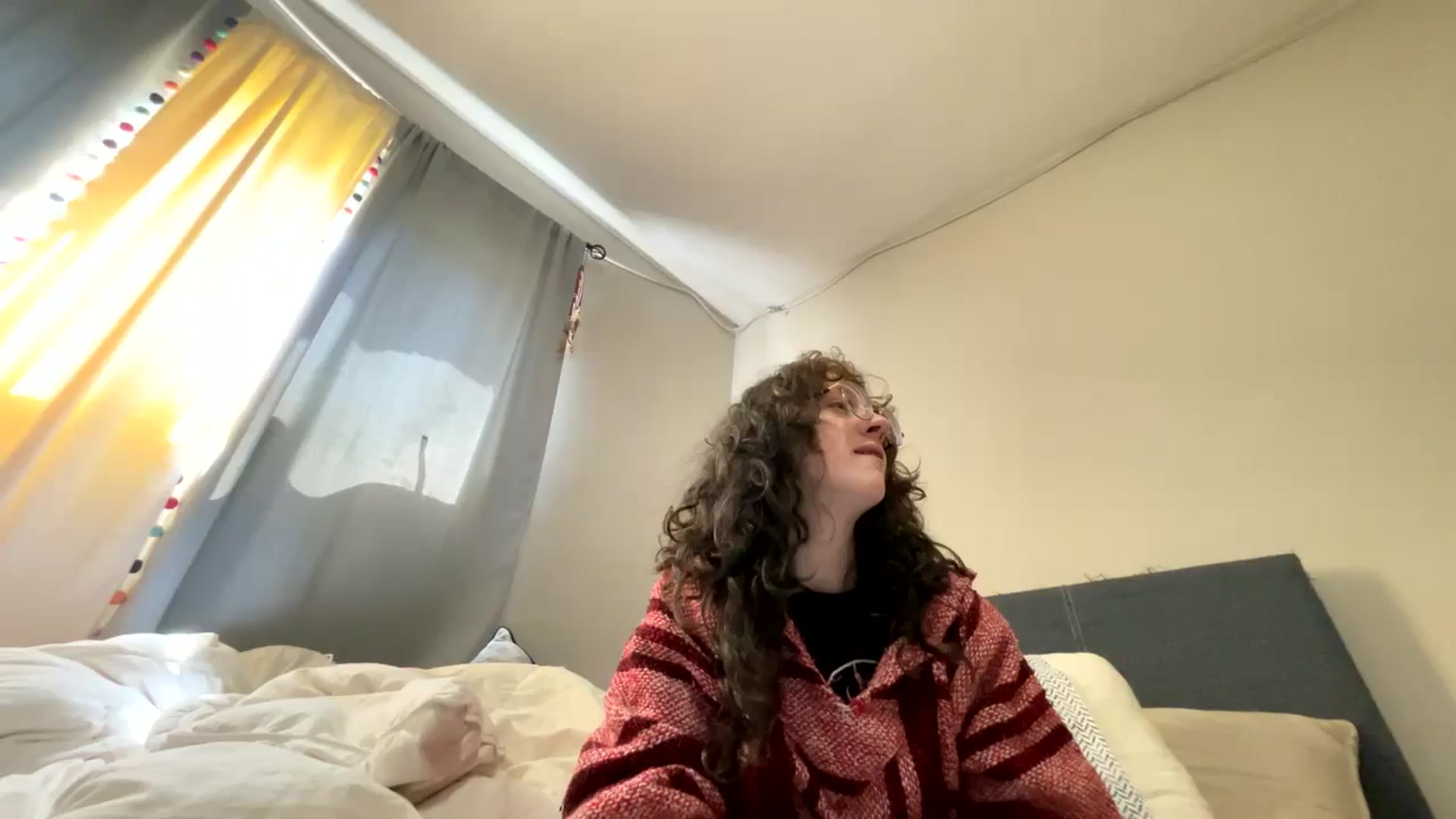 Gallery image thumbnail from lilstorm's myfreecams stream on, 05/18/2024, 15:15 image 18 of 20