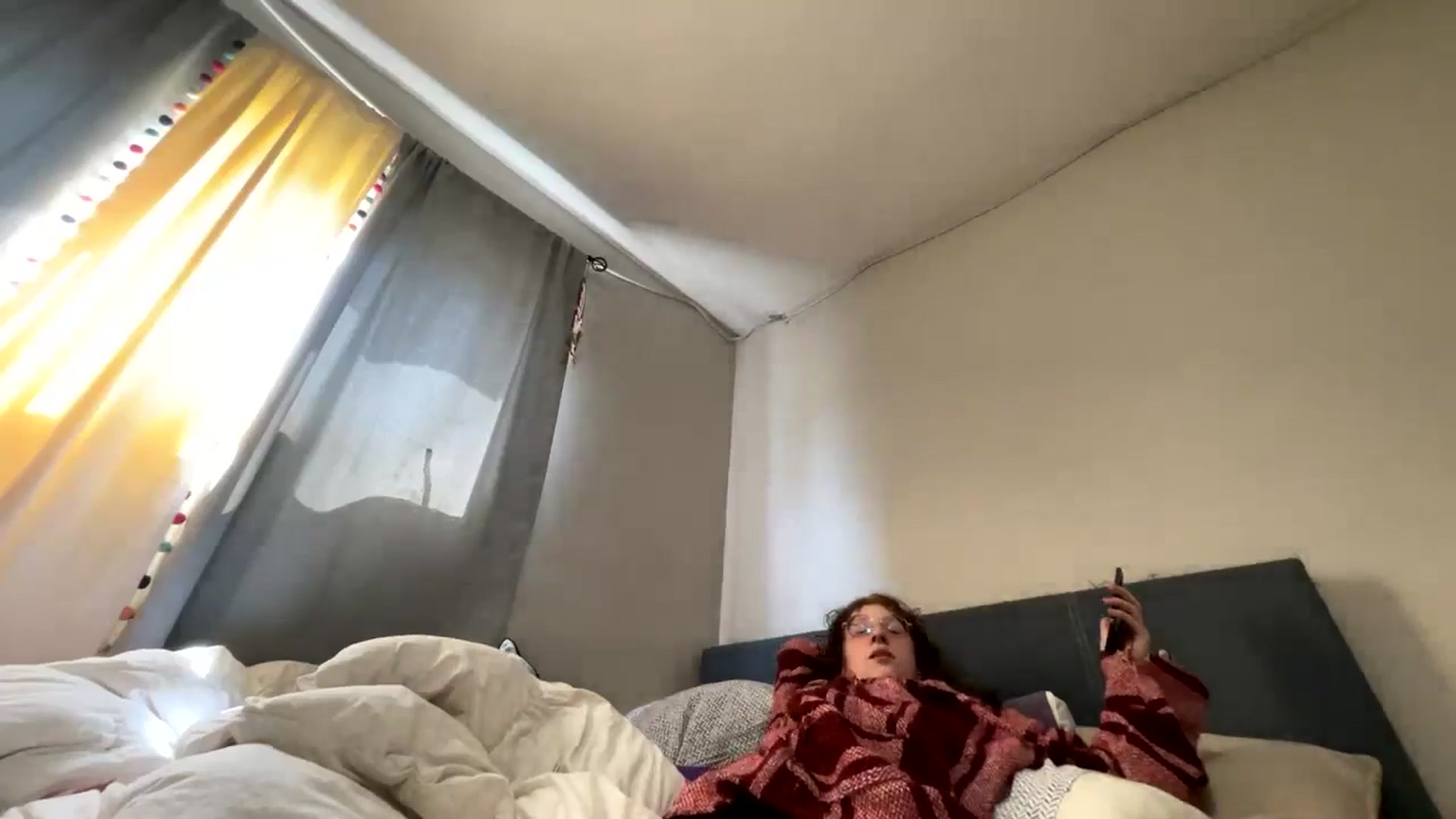 Gallery image thumbnail from lilstorm's myfreecams stream on, 05/18/2024, 15:15 image 10 of 20