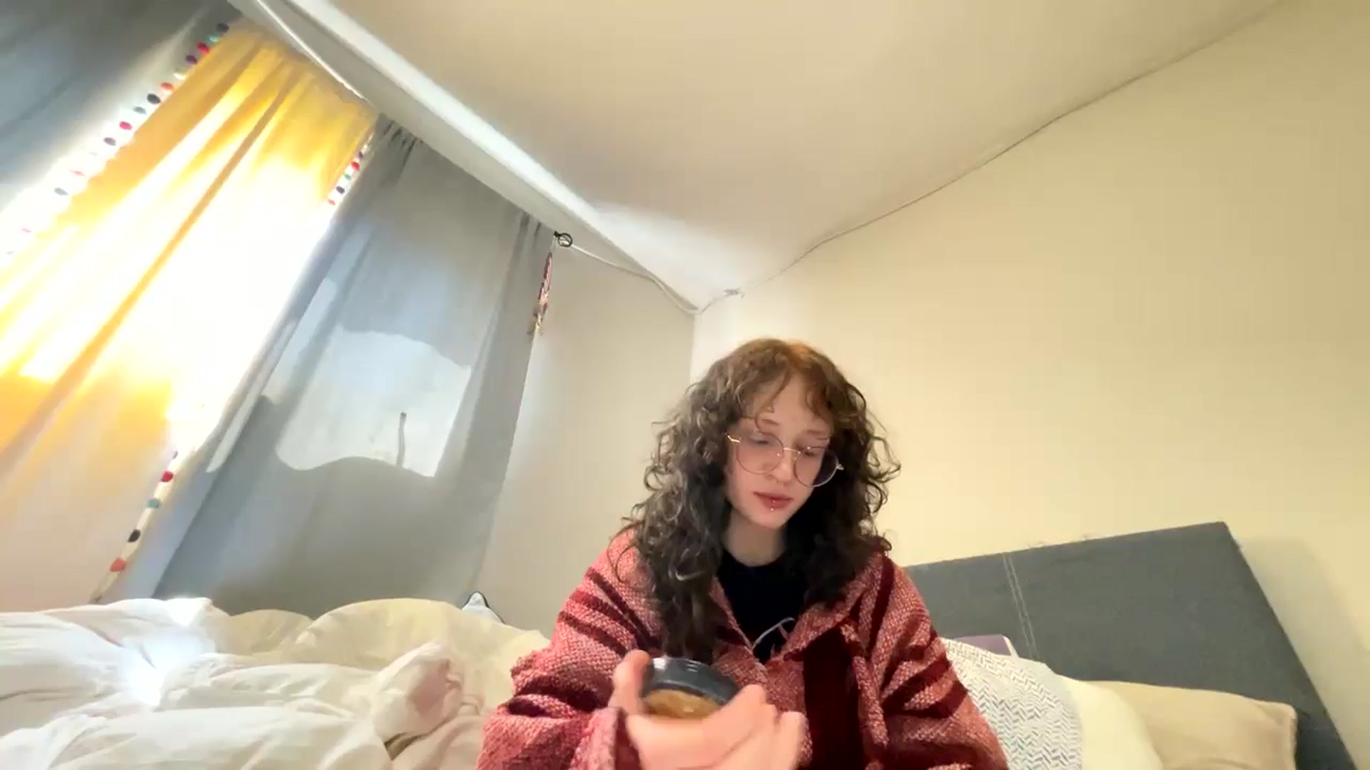 Gallery image thumbnail from lilstorm's myfreecams stream on, 05/18/2024, 15:15 image 13 of 20