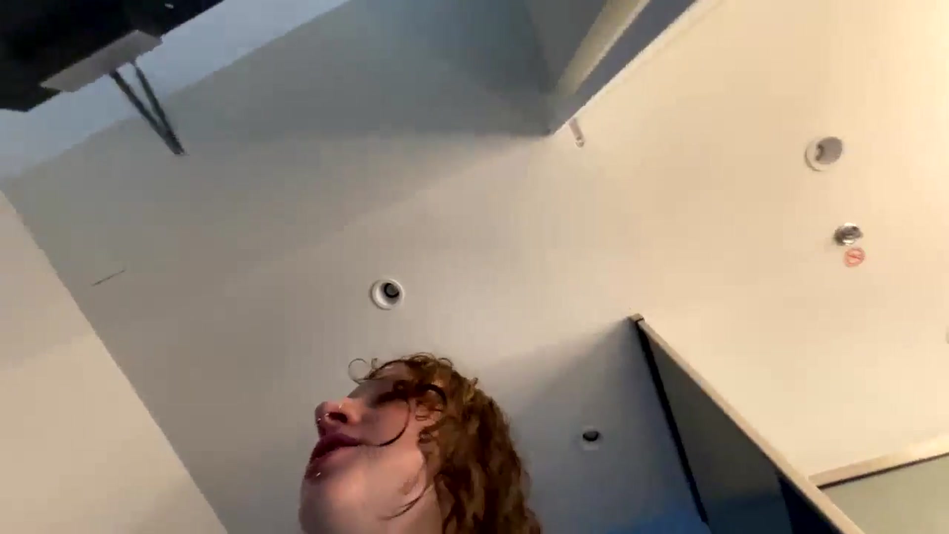 Gallery image thumbnail from lilstorm's myfreecams stream on, 05/22/2024, 15:14 image 19 of 20