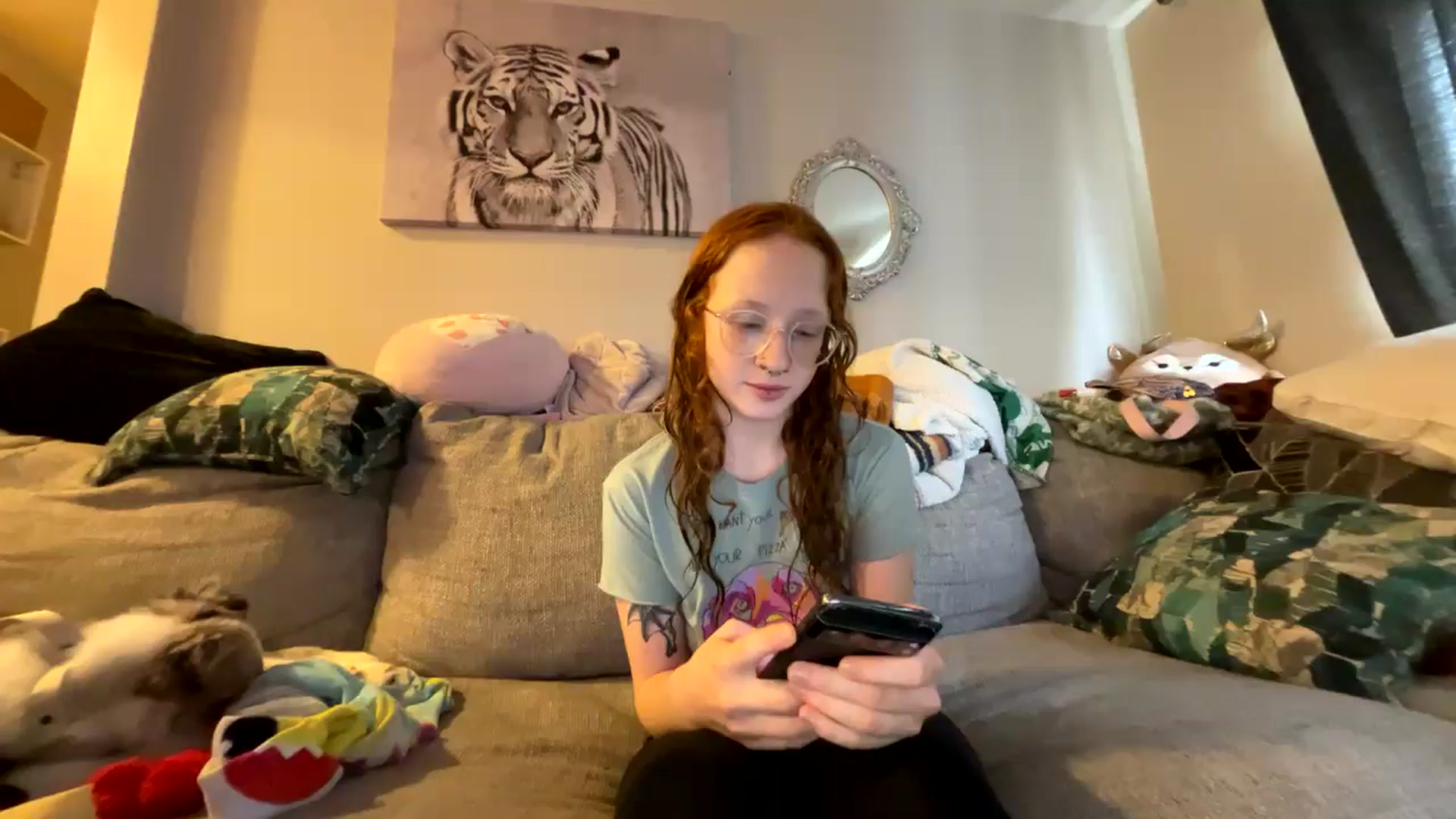 Gallery image thumbnail from lilstorm's myfreecams stream on, 11/18/2024, 15:39 image 9 of 20