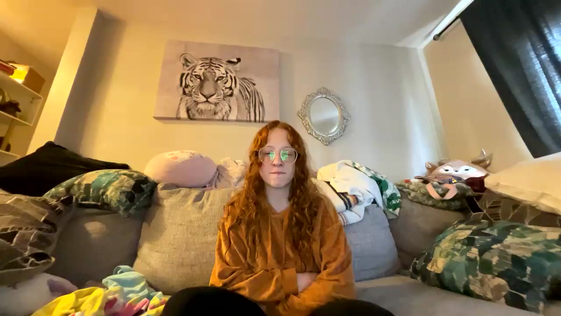Gallery image thumbnail from lilstorm's myfreecams stream on, 11/18/2024, 15:39 image 16 of 20