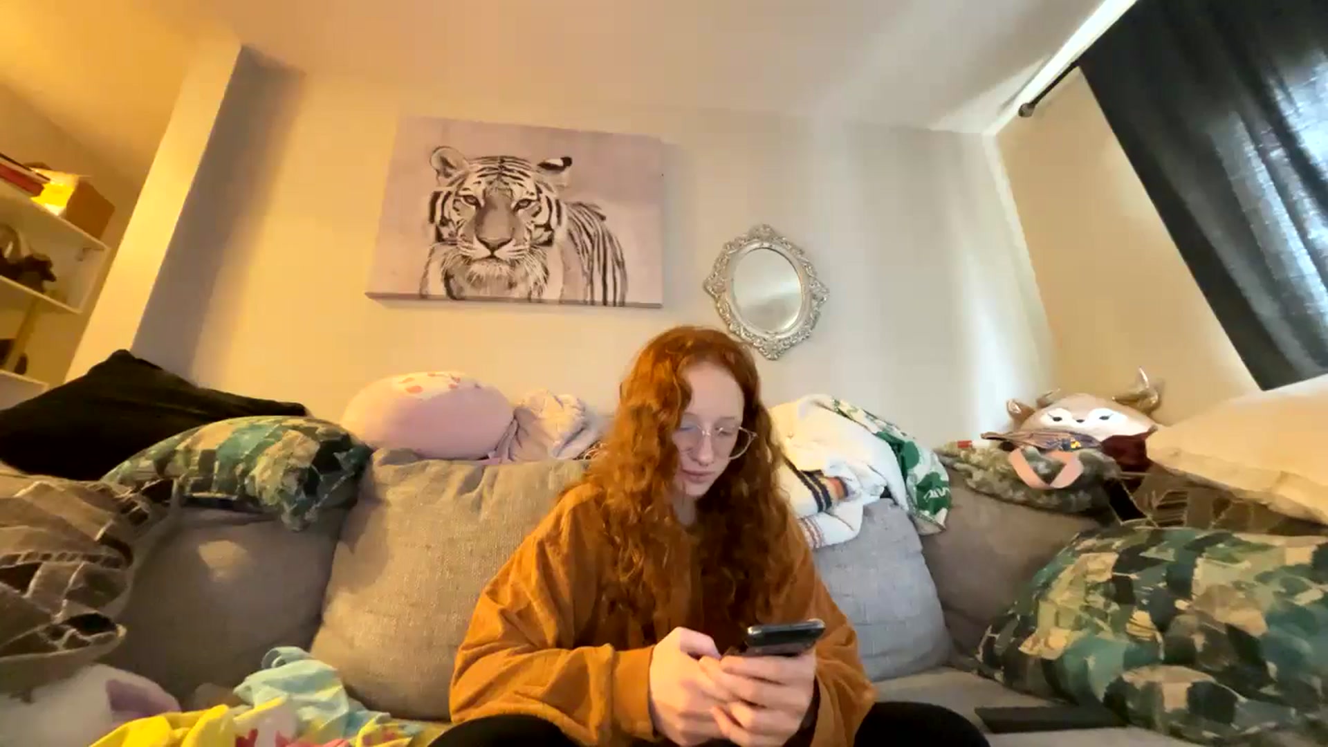 Gallery image thumbnail from lilstorm's myfreecams stream on, 11/18/2024, 15:39 image 20 of 20